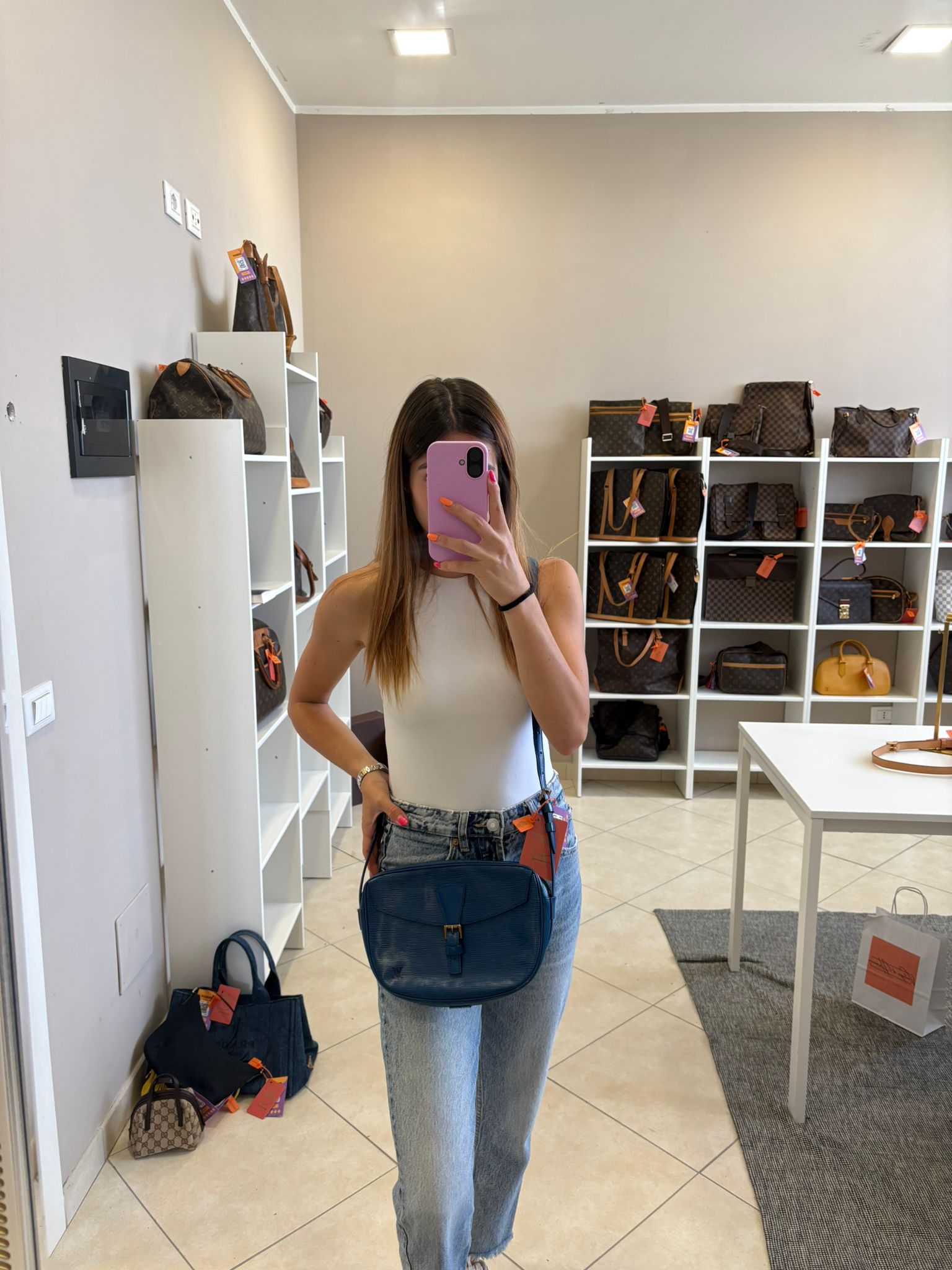 Louis Vuitton Jeune Fille