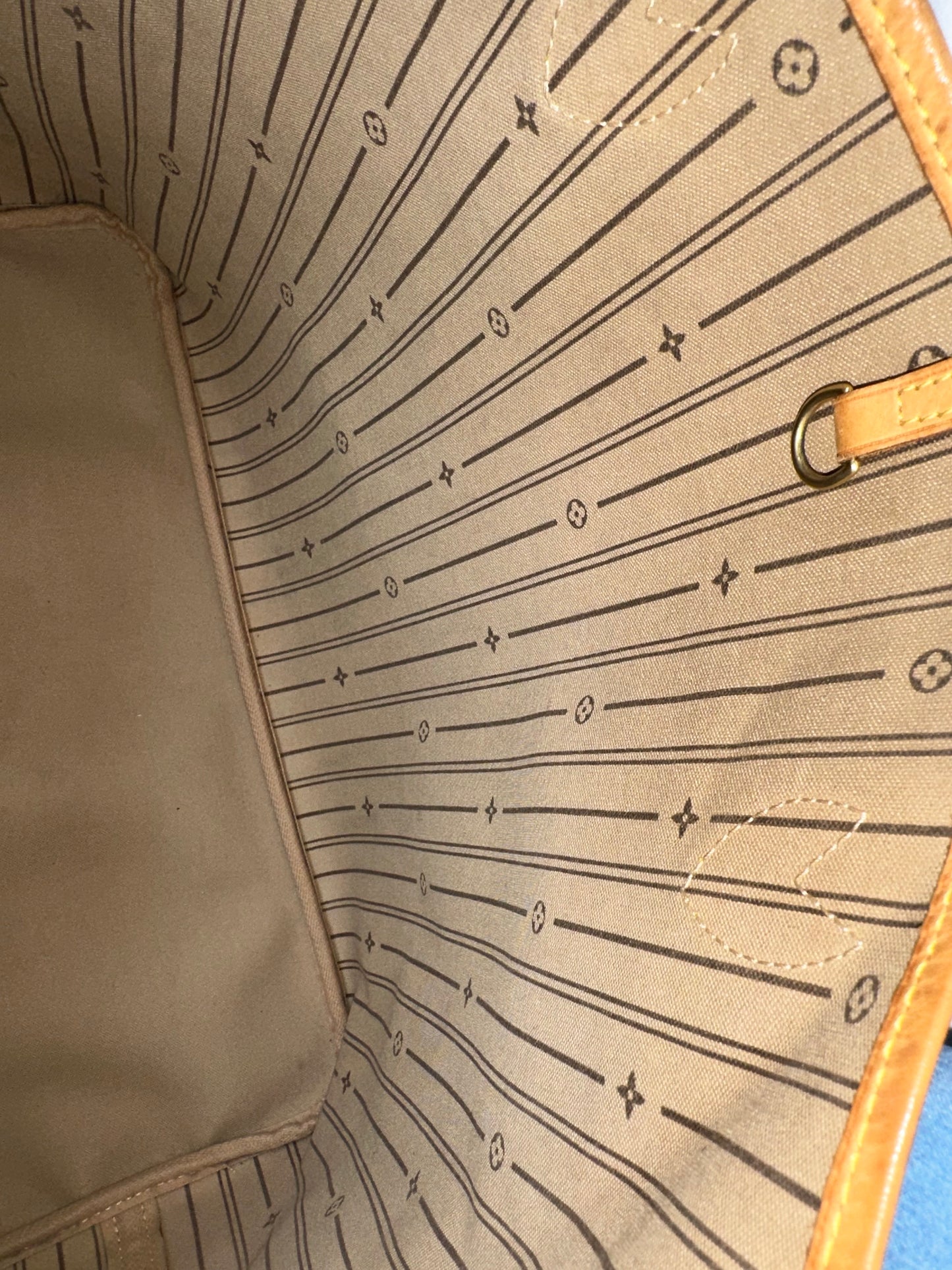 Louis Vuitton Neverfull