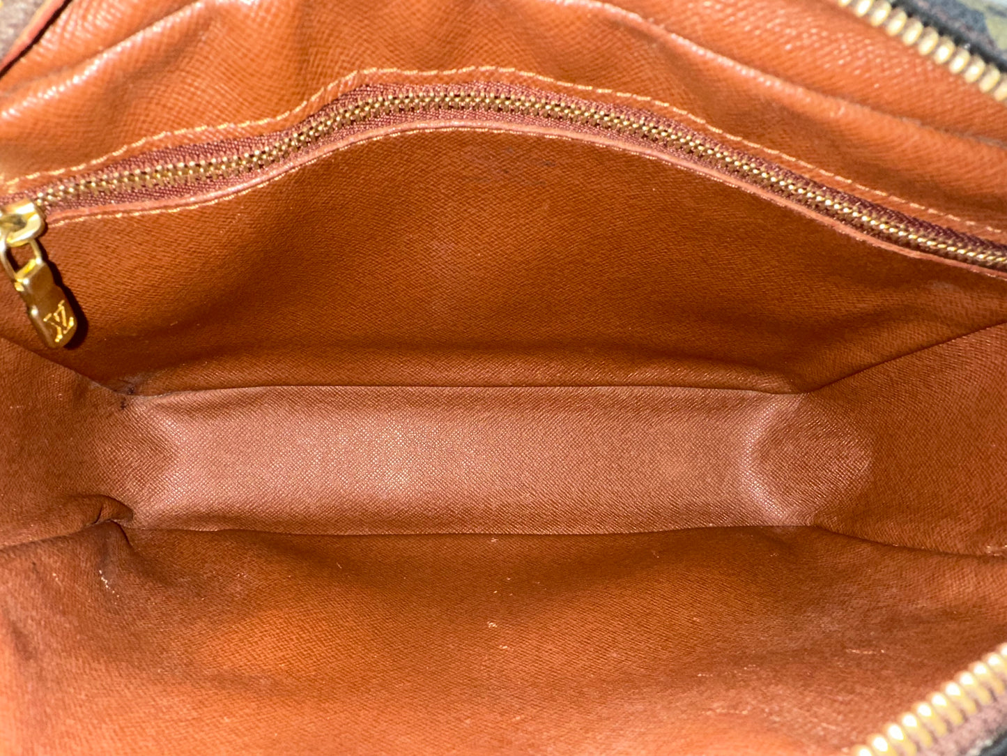 Louis Vuitton Trocadero 27