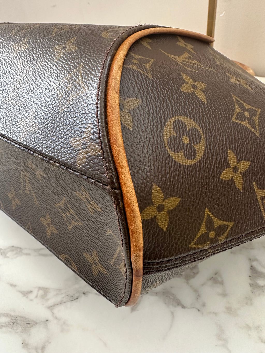 Louis Vuitton Ellipse MM