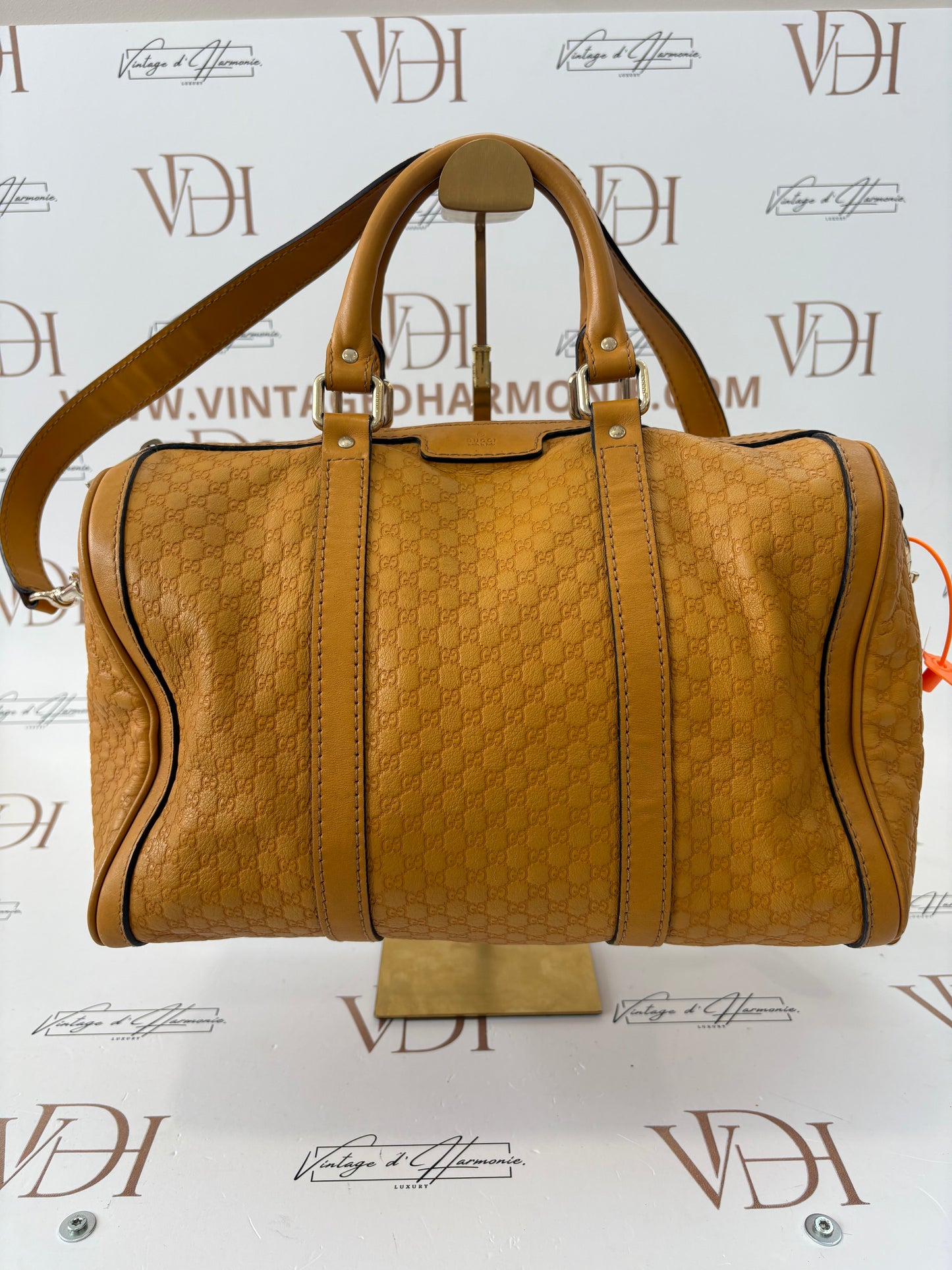 384278 - Gucci