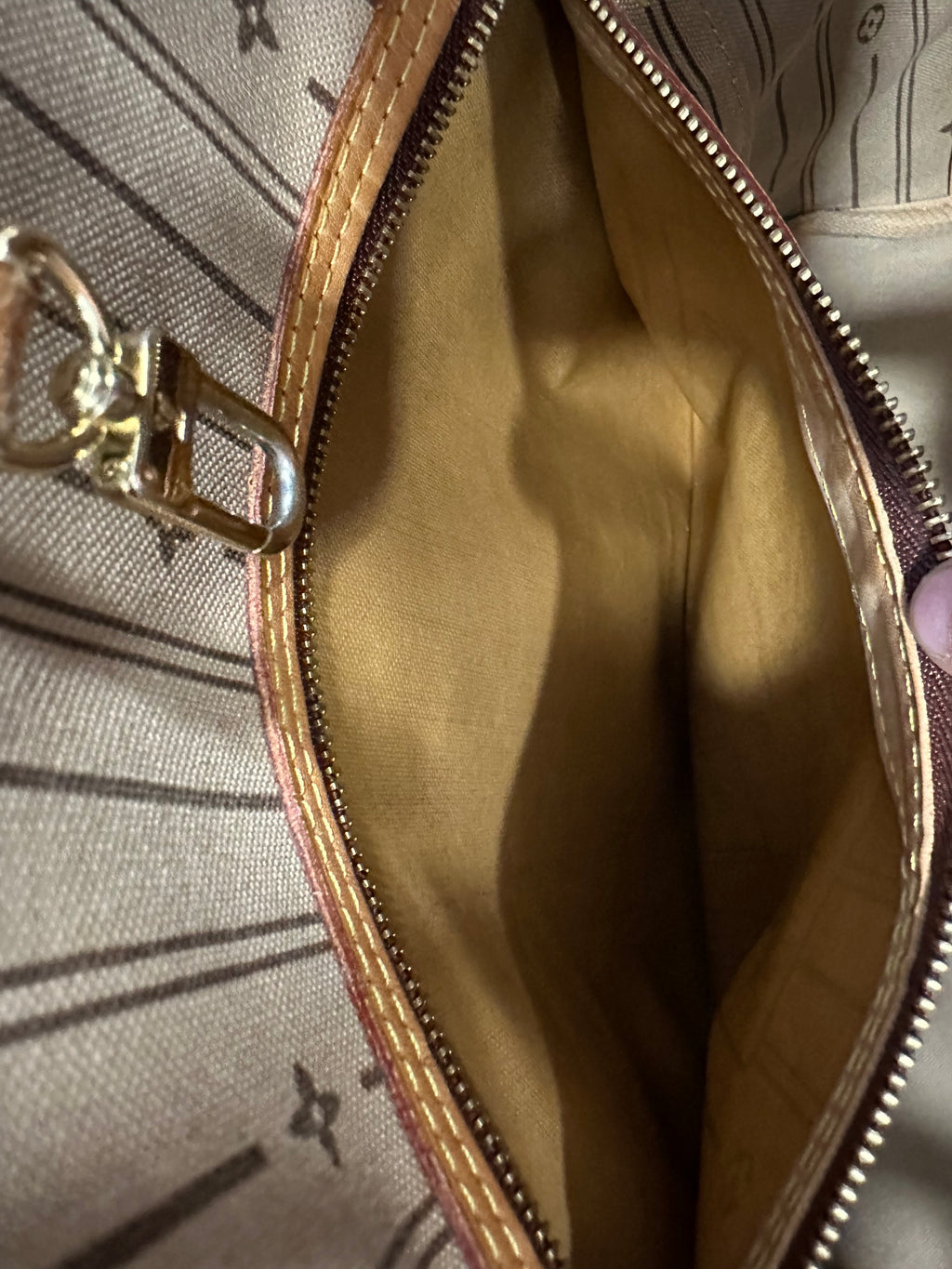 Louis Vuitton Neverfull MM