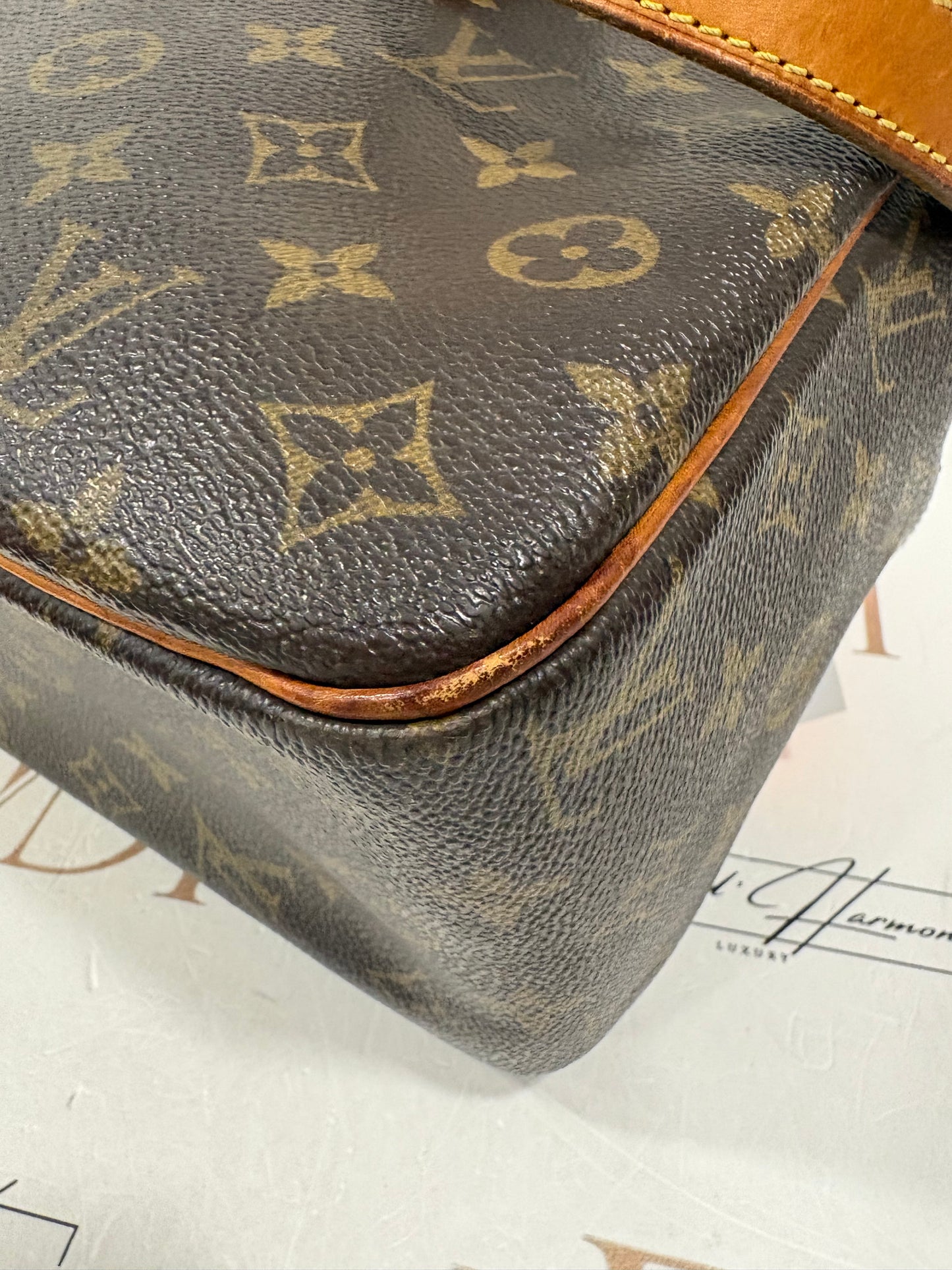 016932 - Louis Vuitton Cite GM