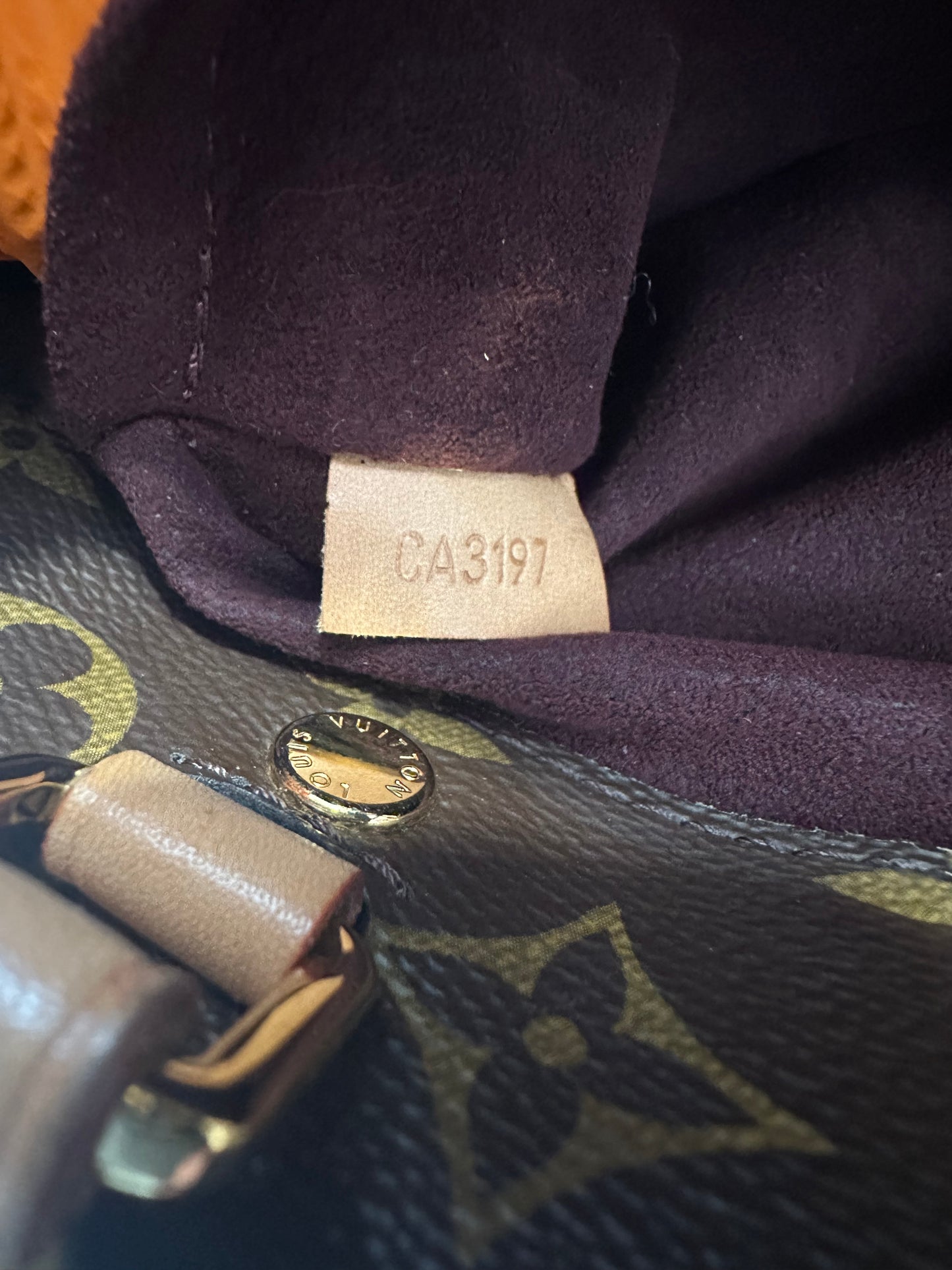 382656 - Louis Vuitton Montaigne BB