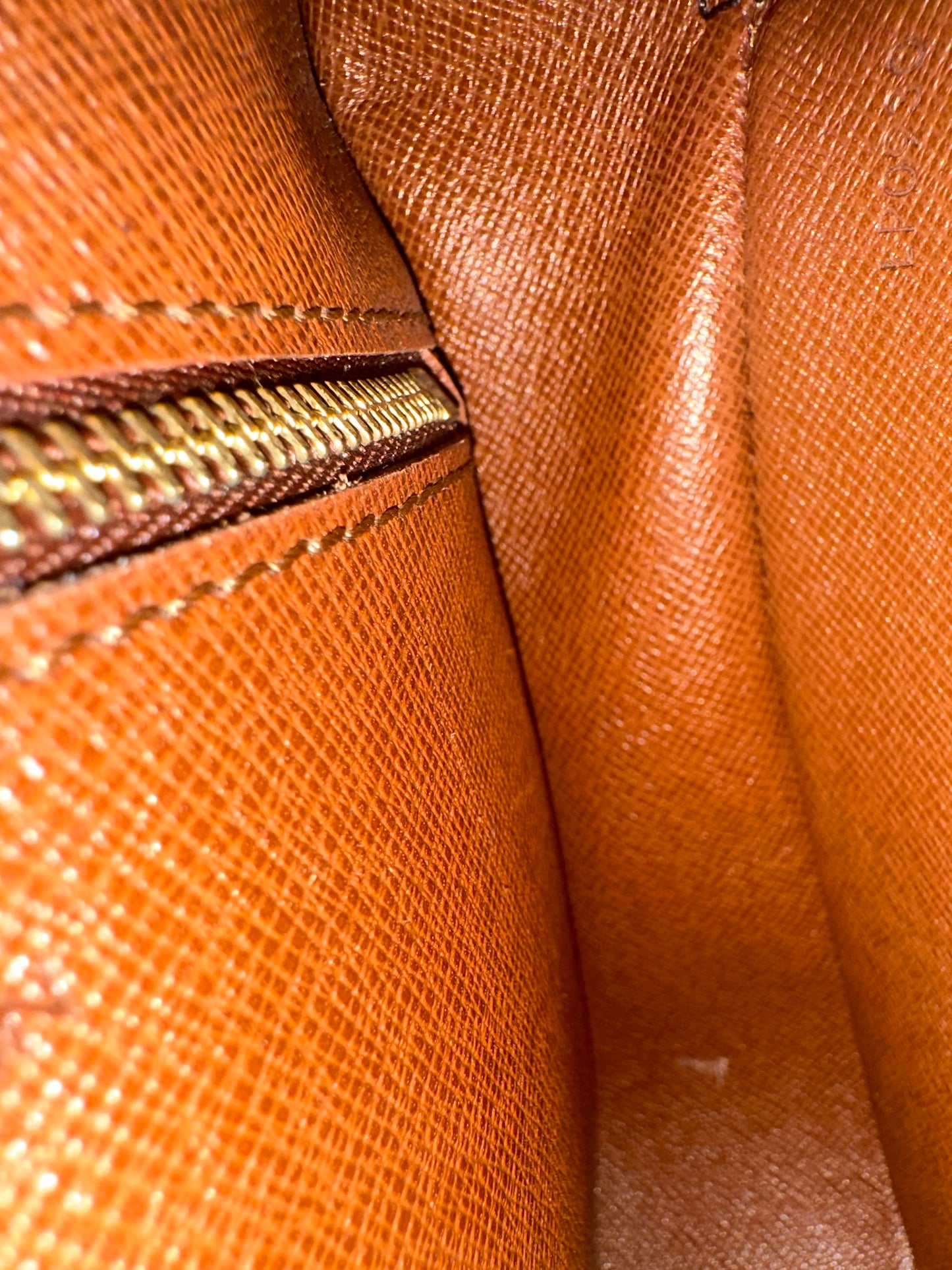 Louis Vuitton Saint Cloud MM