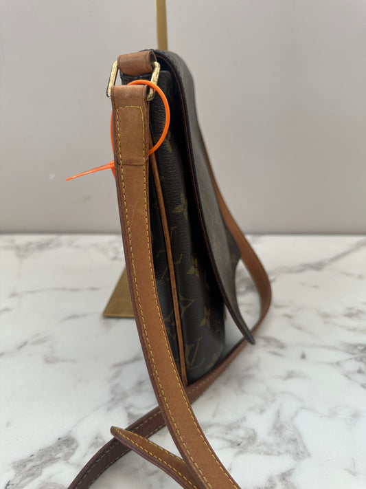 Louis Vuitton Musette Salsa