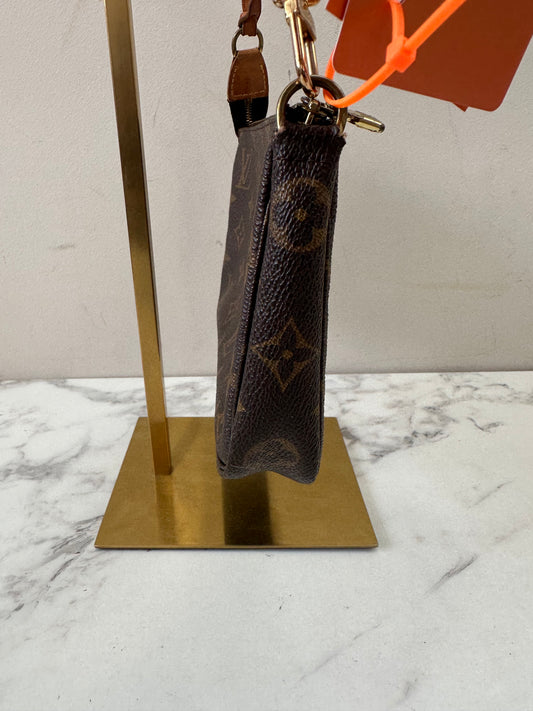 Louis Vuitton Pochette