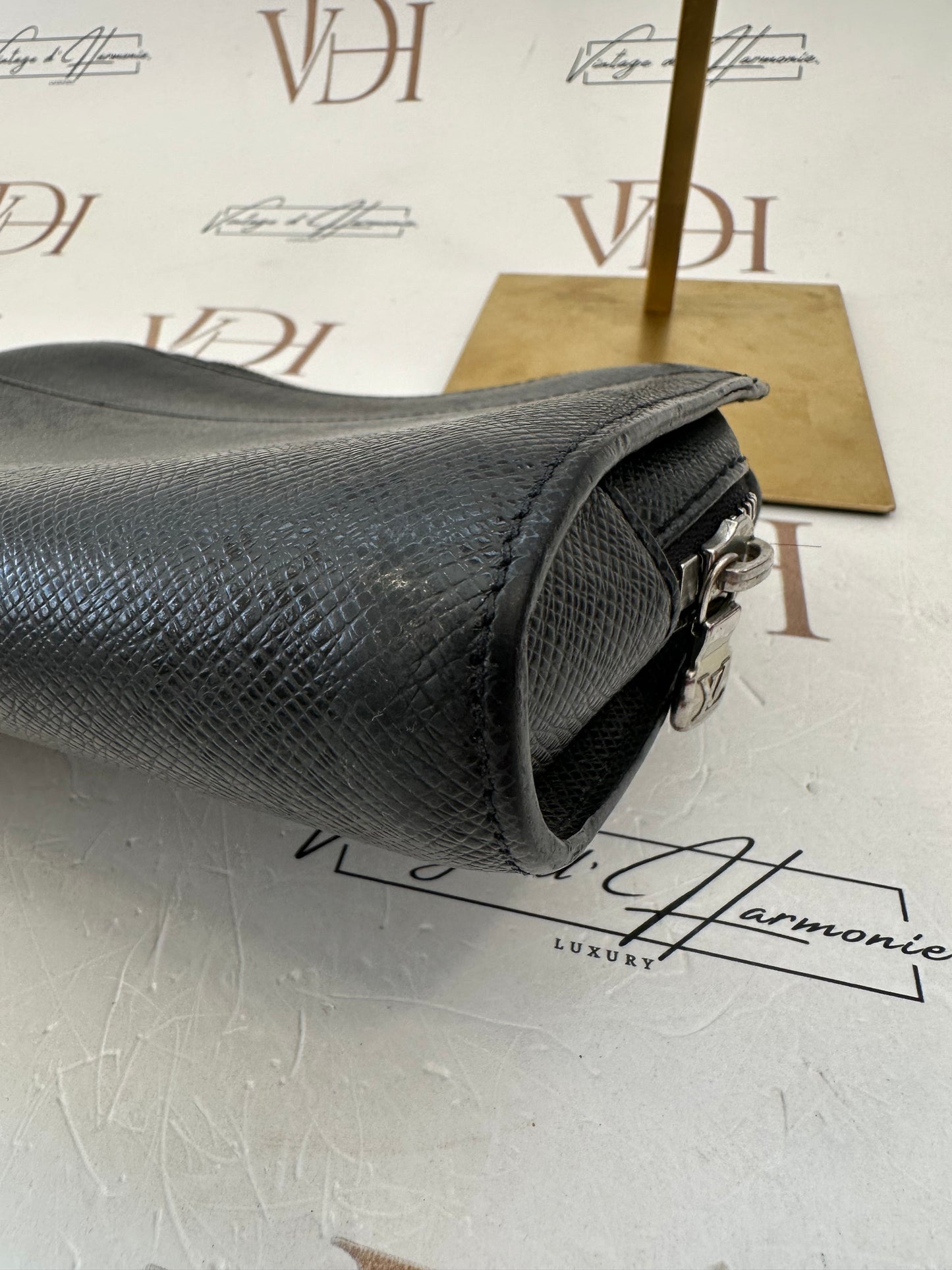 017805 - Louis Vuitton Black Taiga