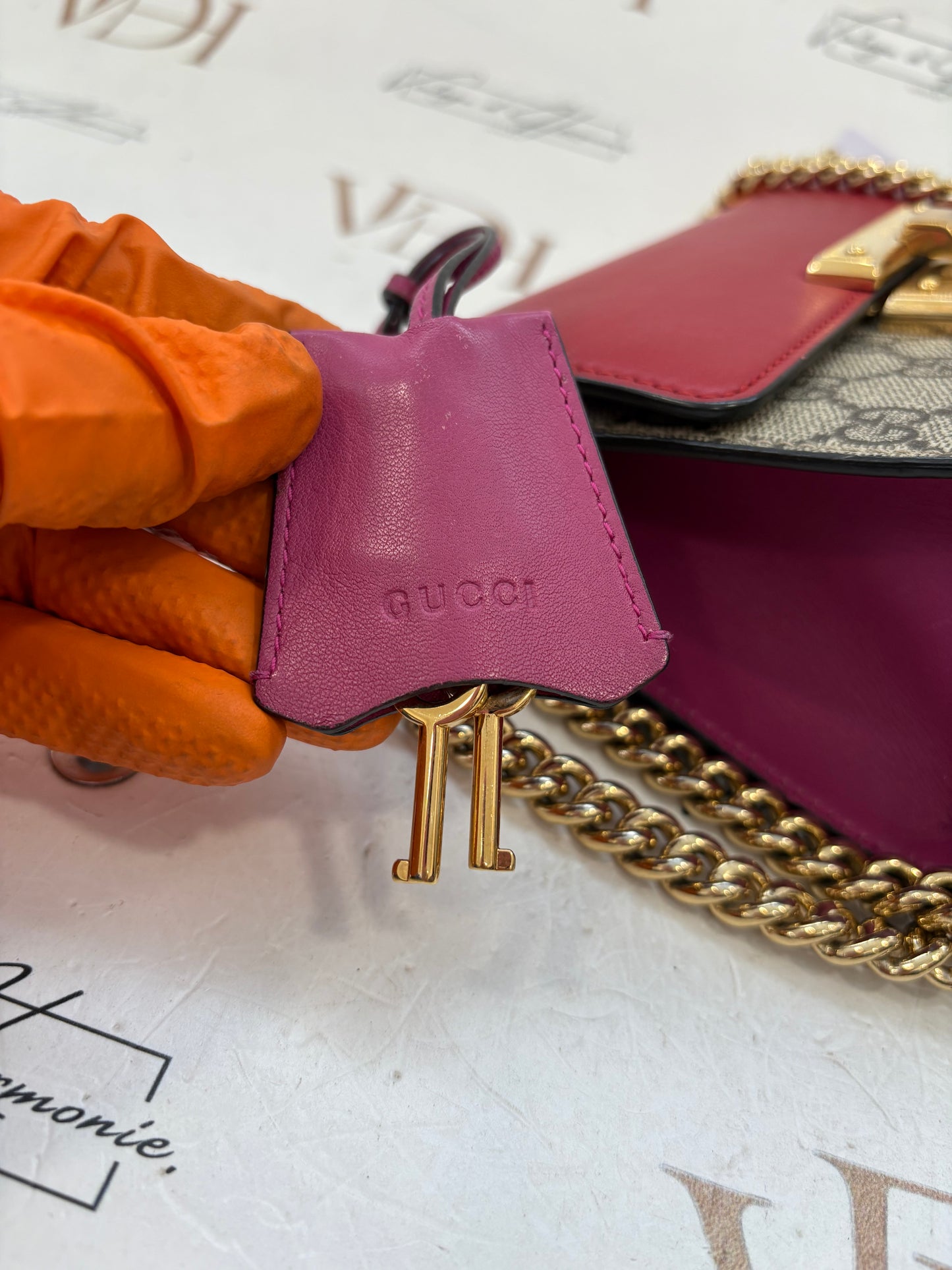 383576 - Gucci Padlock