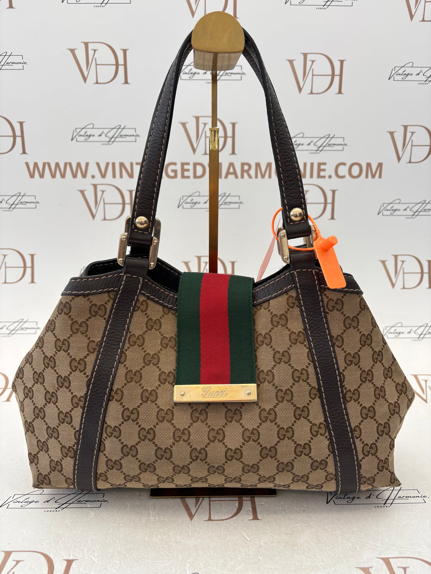 383627 - Gucci Brown
