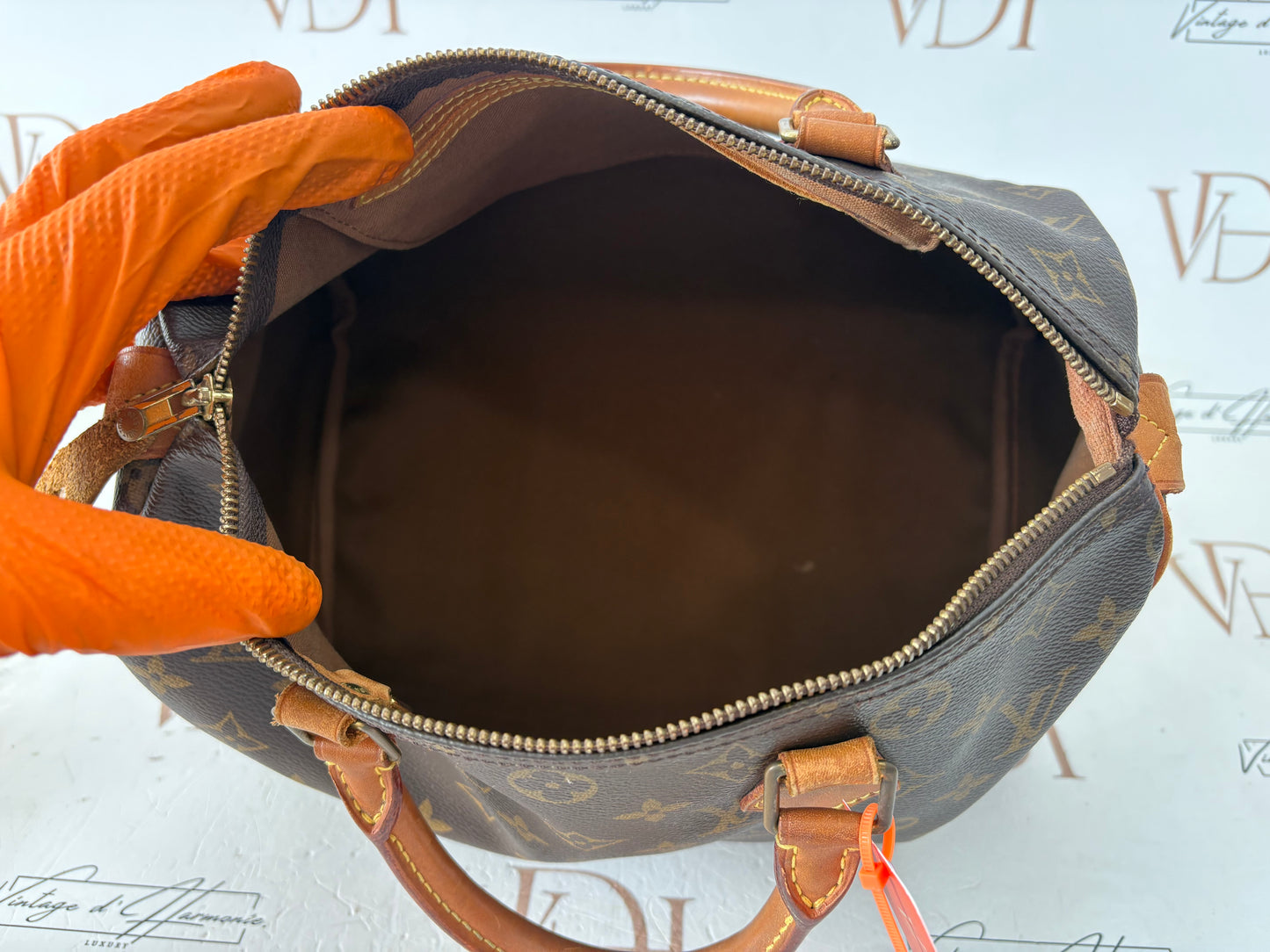 018248 - Louis Vuitton Speedy 30