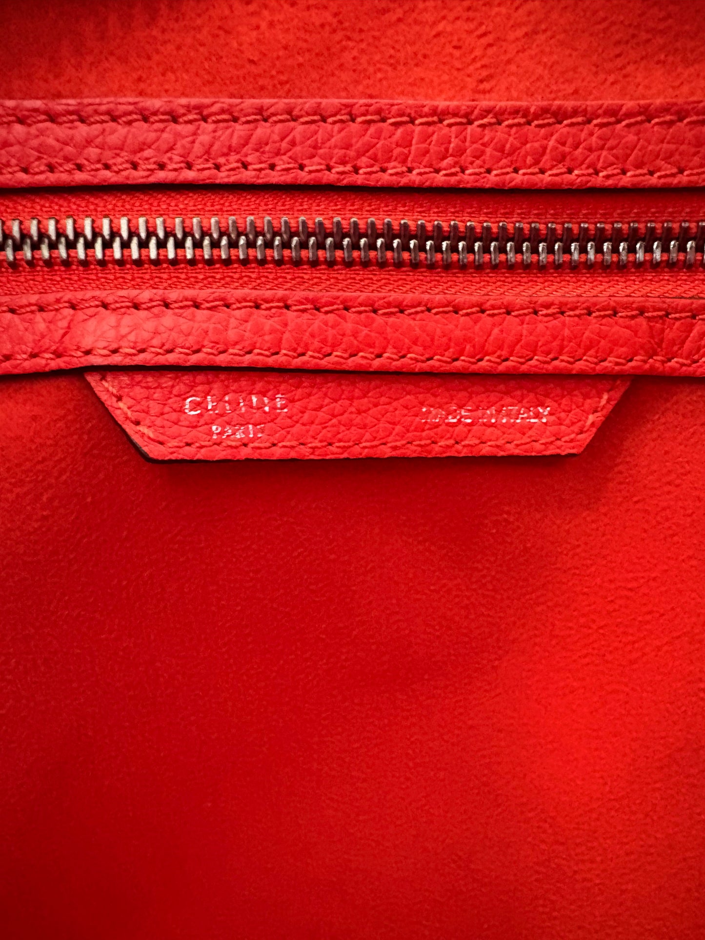 382908 - Céline Luggage