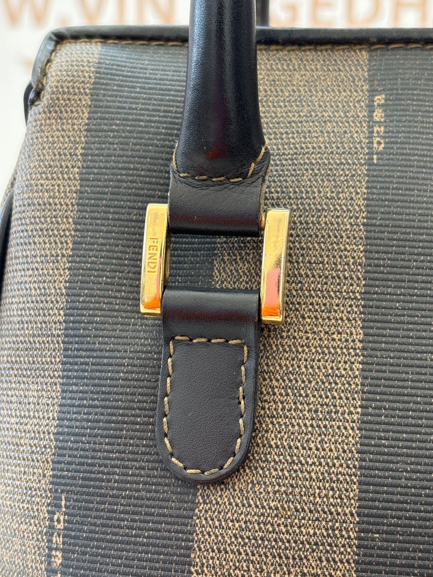 018967 - Fendi Pequin