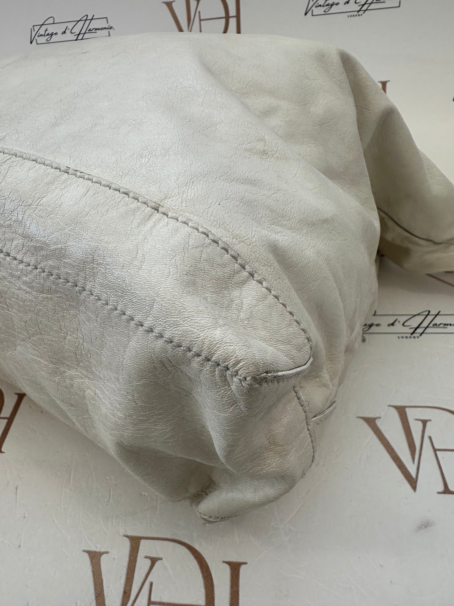 017790 - Balenciaga White Giant
