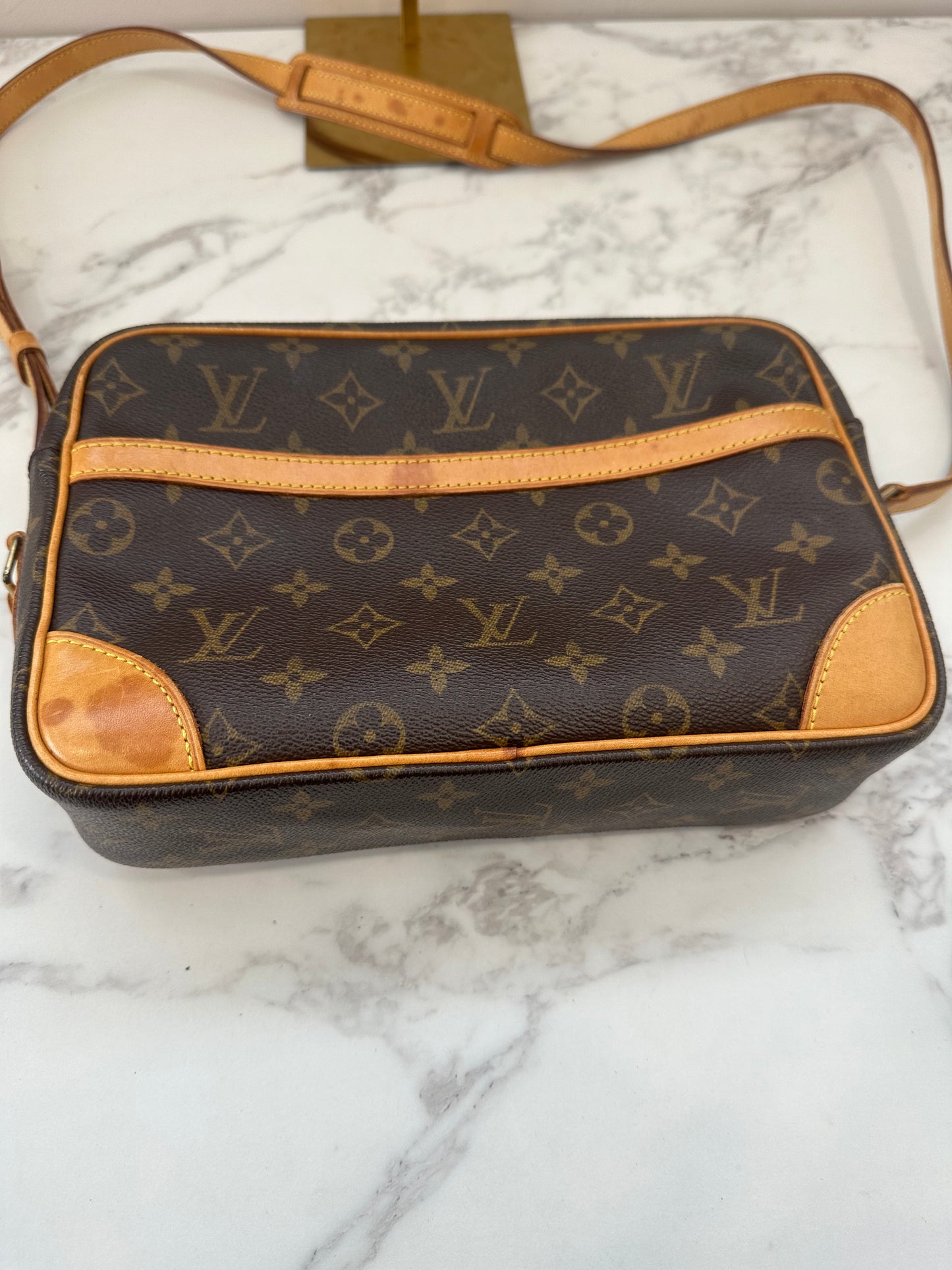 Louis Vuitton Trocadero 27