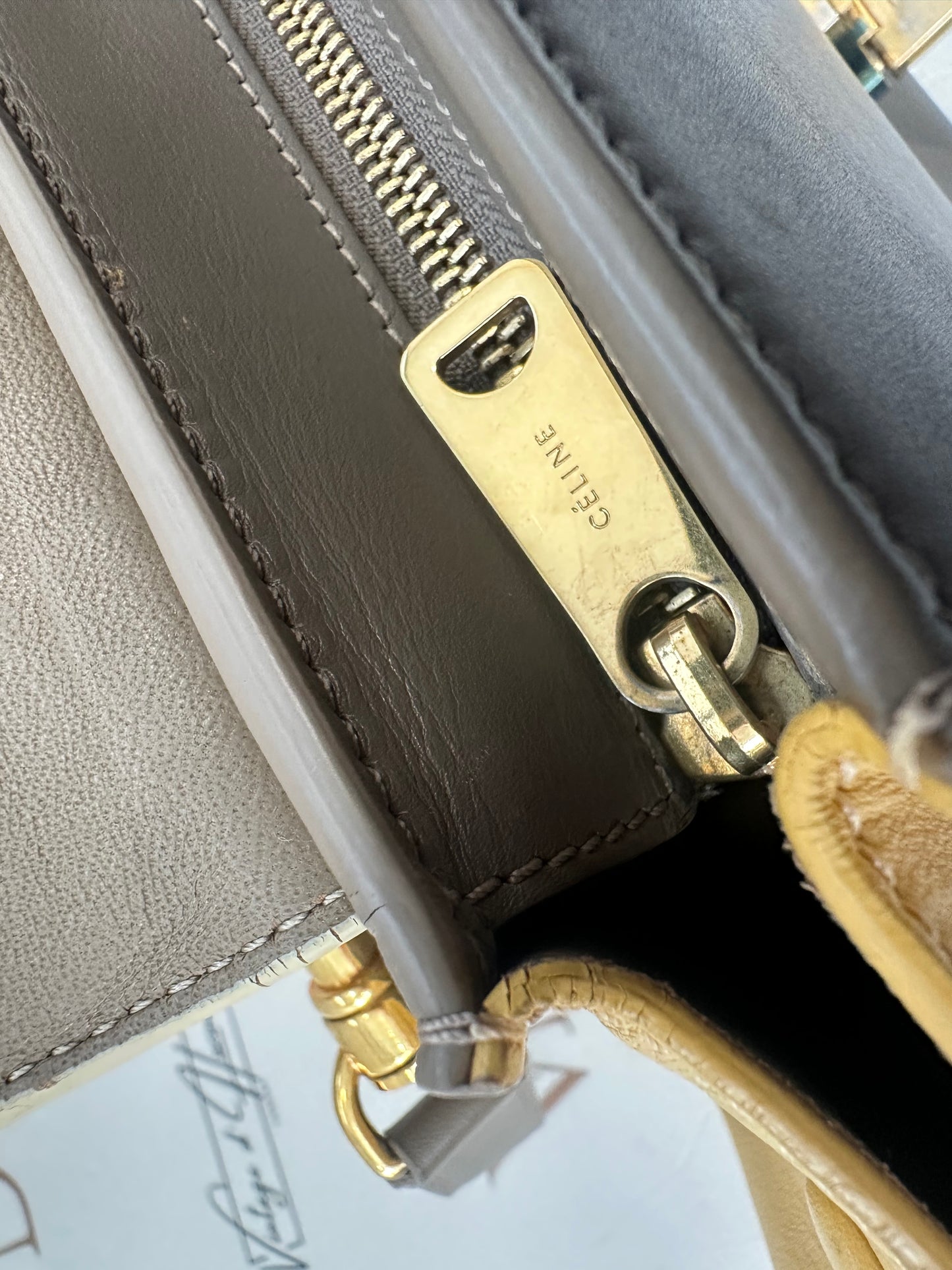 382493 - Céline Trapeze