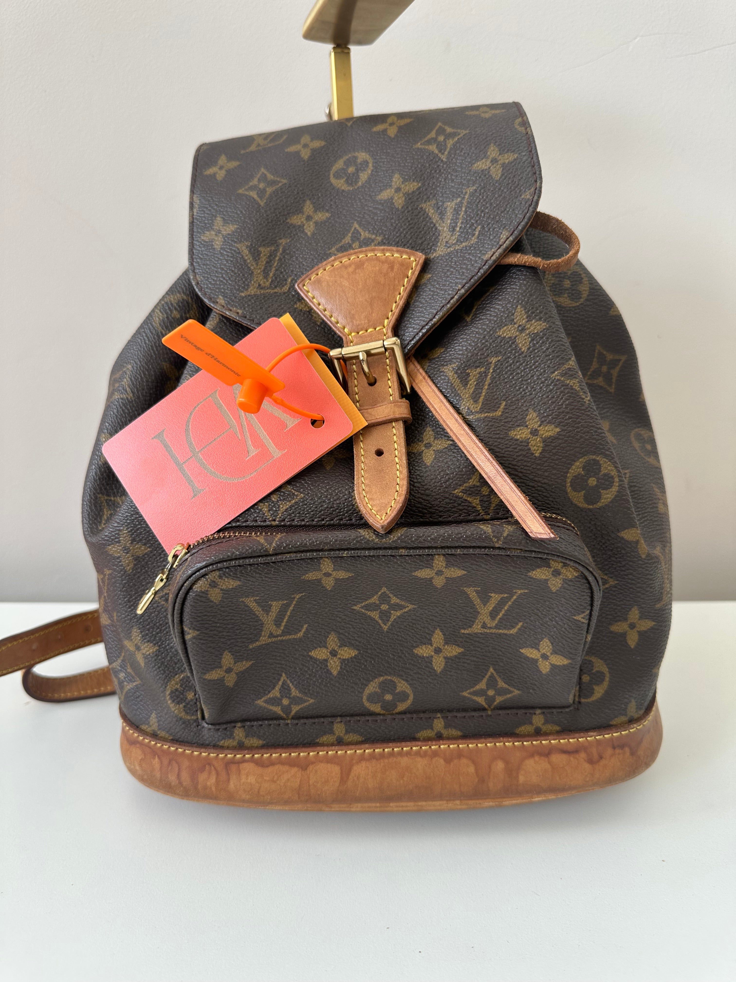 Louis Vuitton Montsouris MM