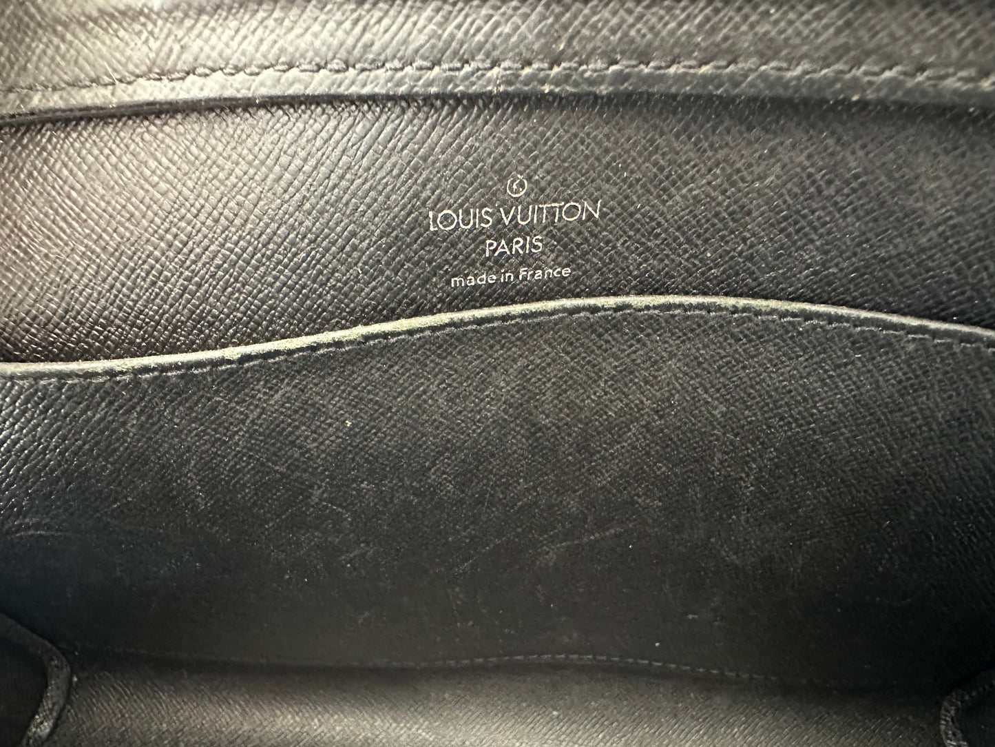 017805 - Louis Vuitton Black Taiga