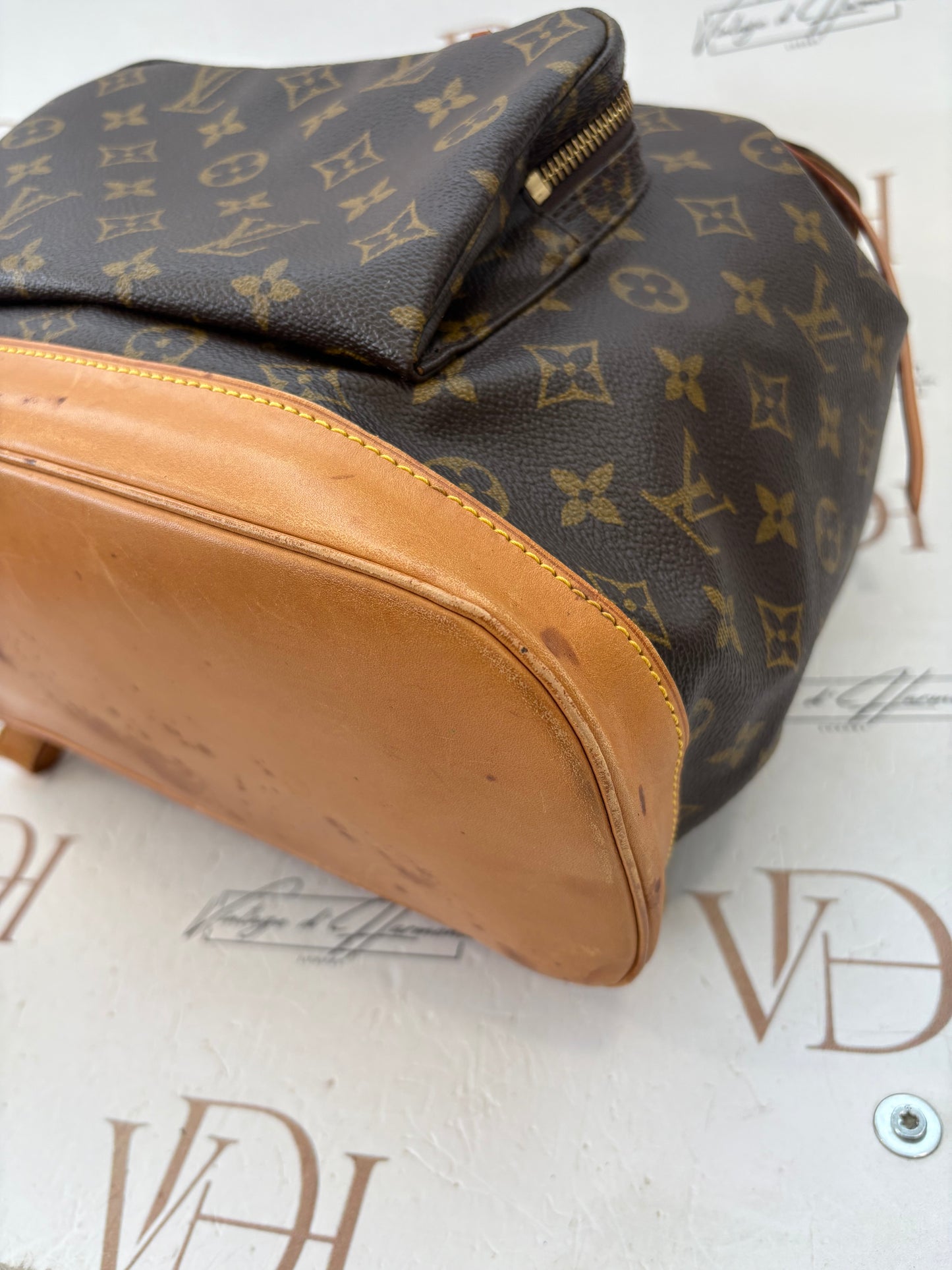 018398 - Louis Vuitton Montsouris GM