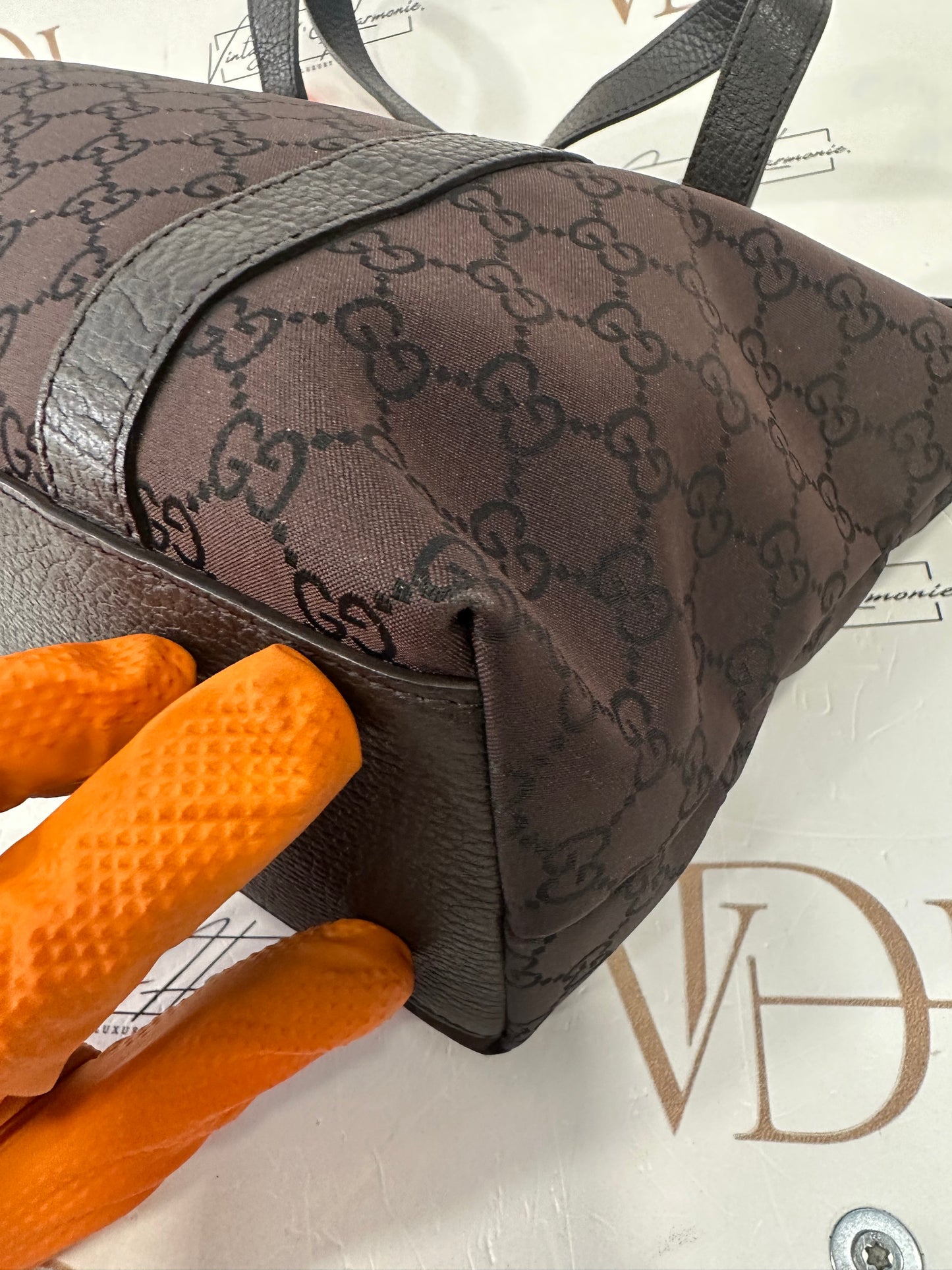 382880 - Gucci