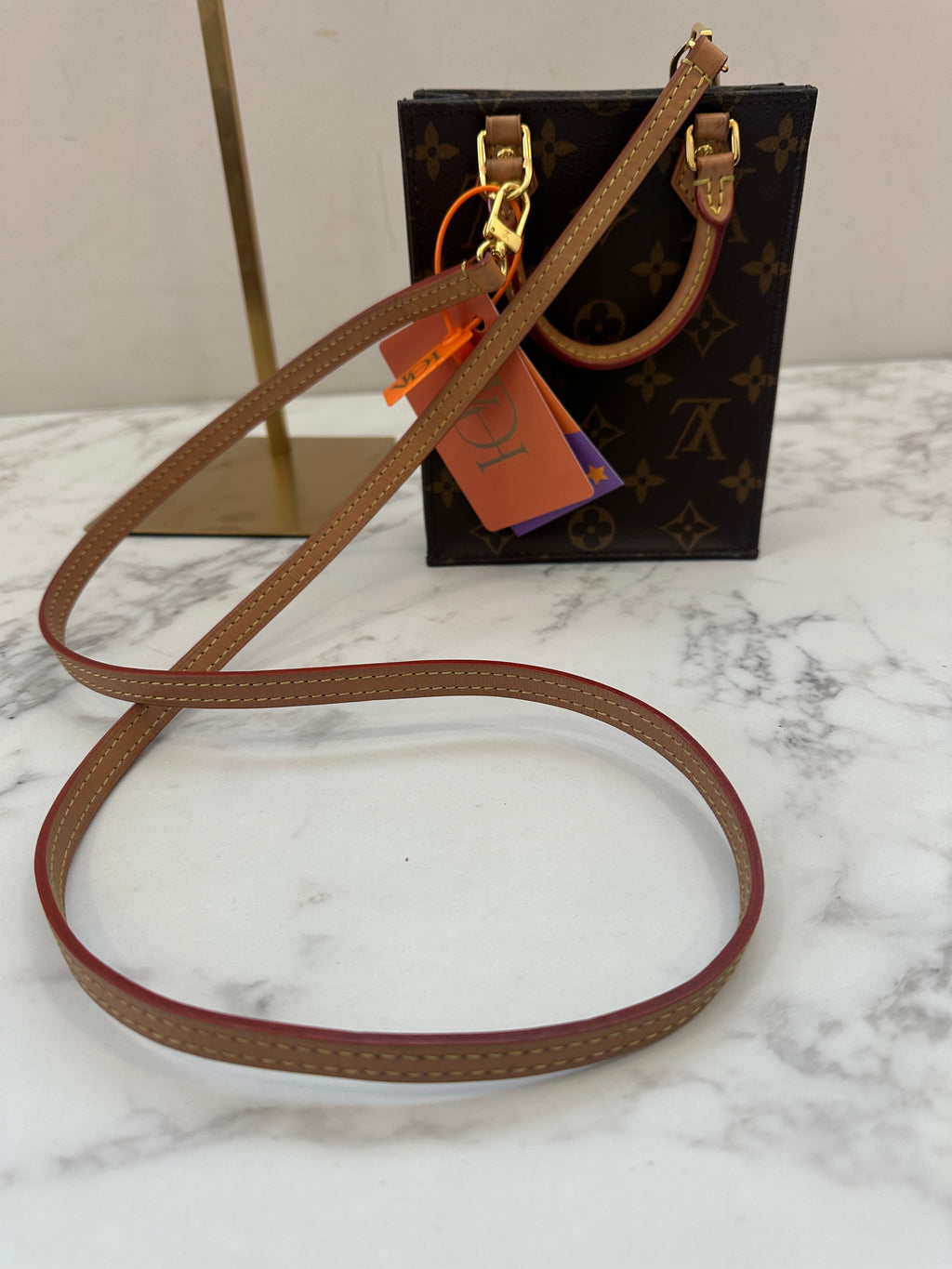 Louis Vuitton Petite Sac Plat