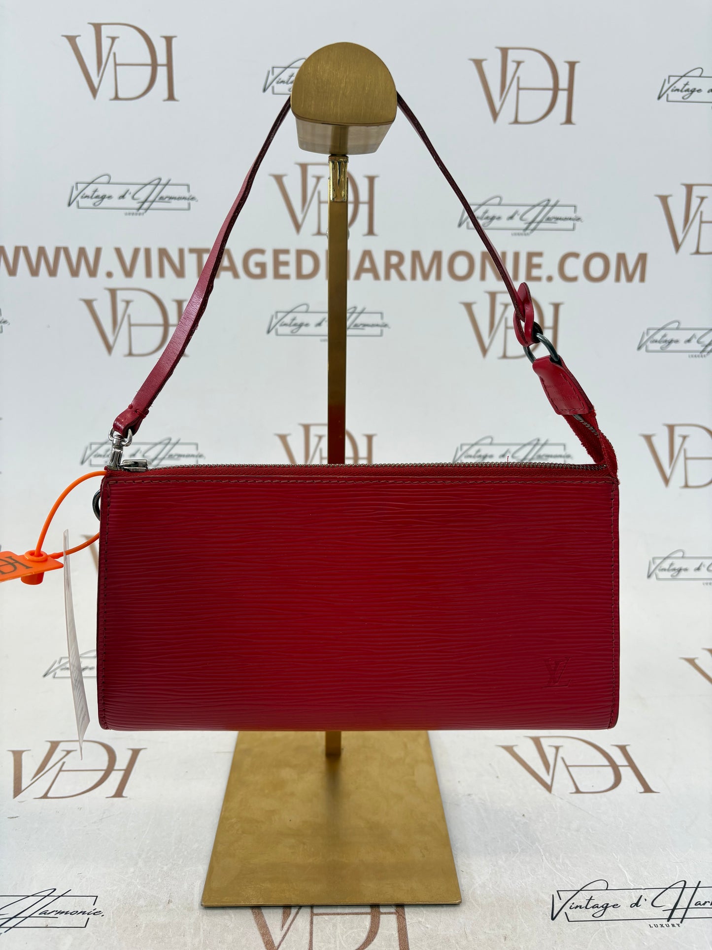 018996 - Louis Vuitton Red Epi Pochette