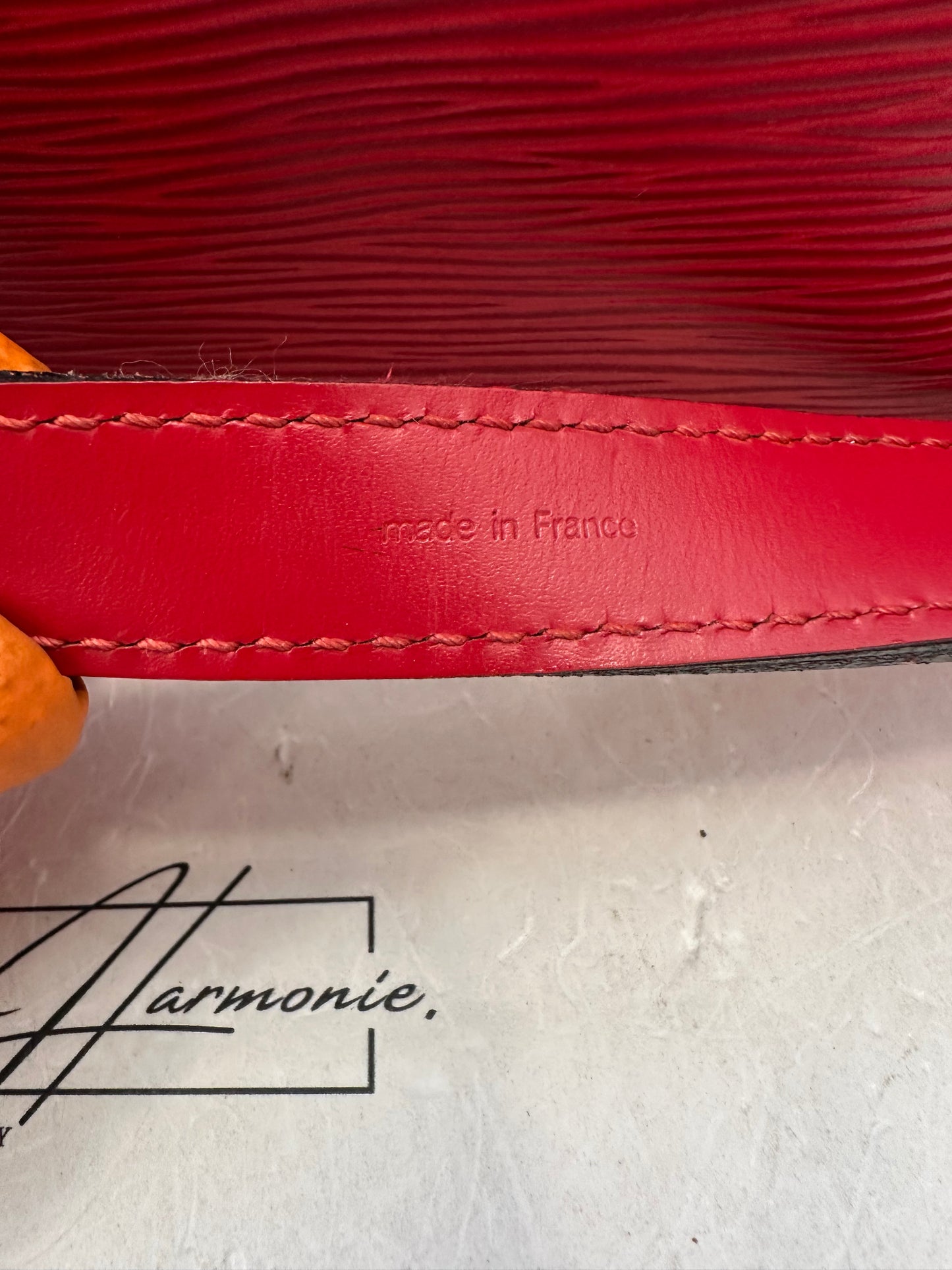 017933 - Louis Vuitton Red Epi Noè