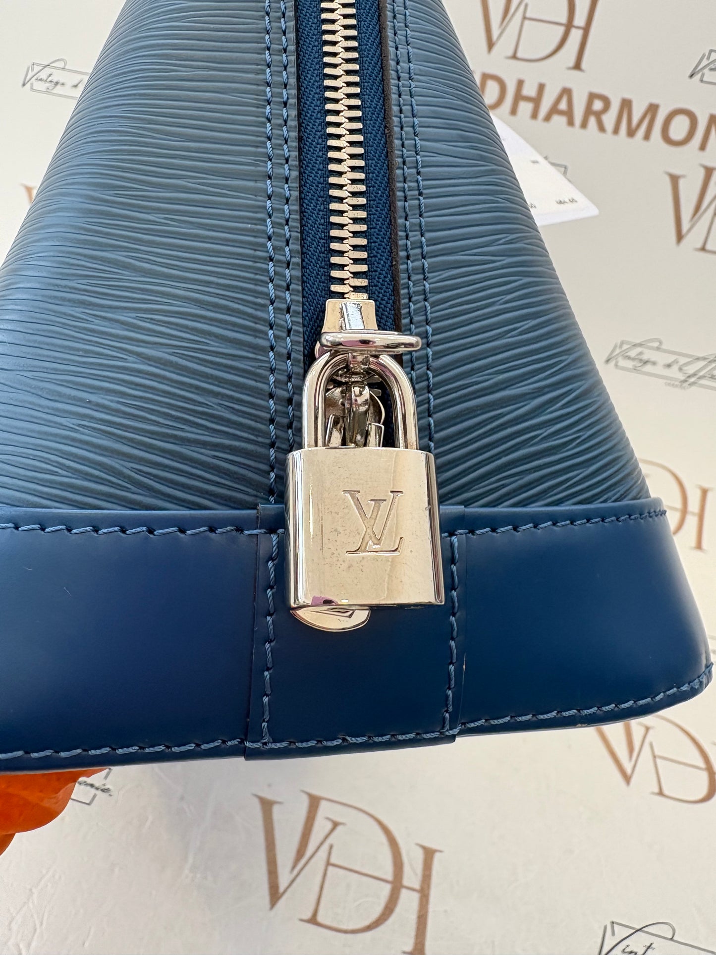 383260 - Louis Vuitton Alma Epi Blu