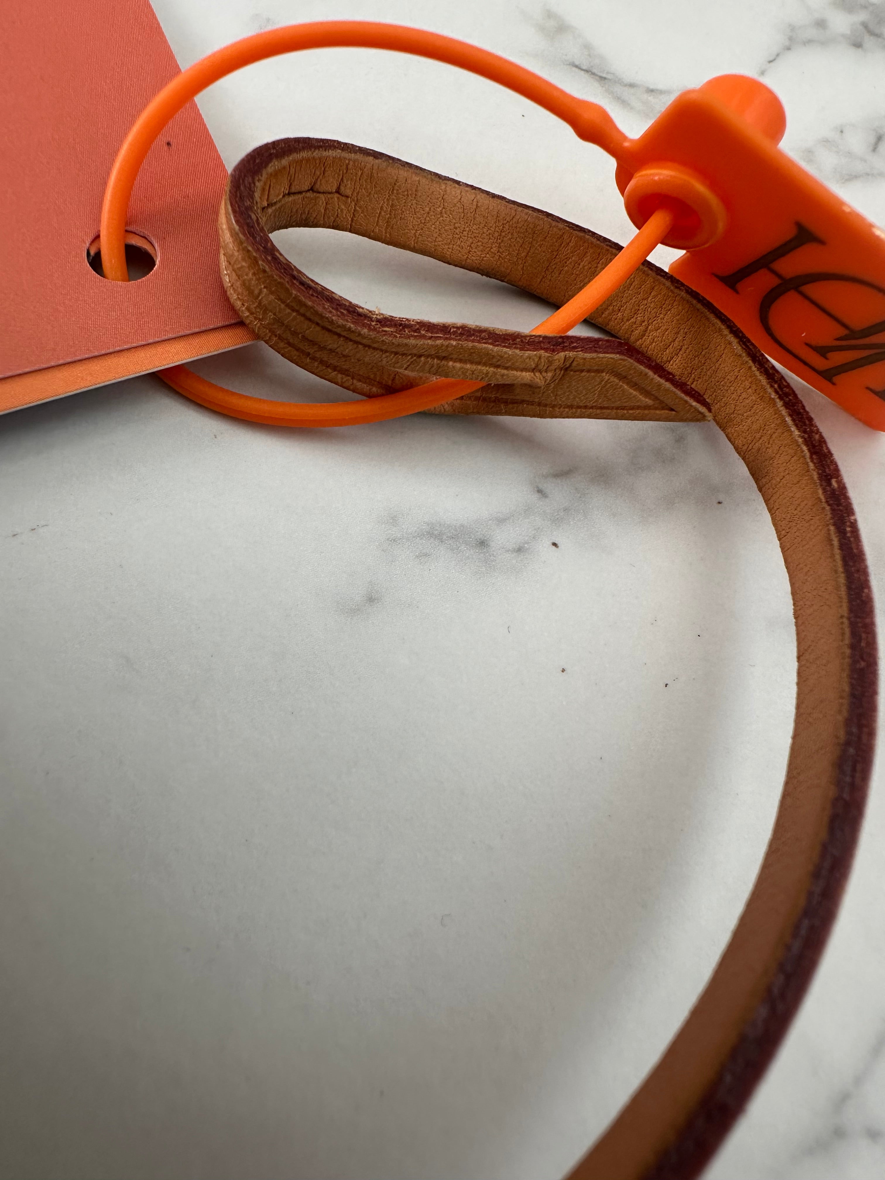 Louis Vuitton Clochette in Vacchetta