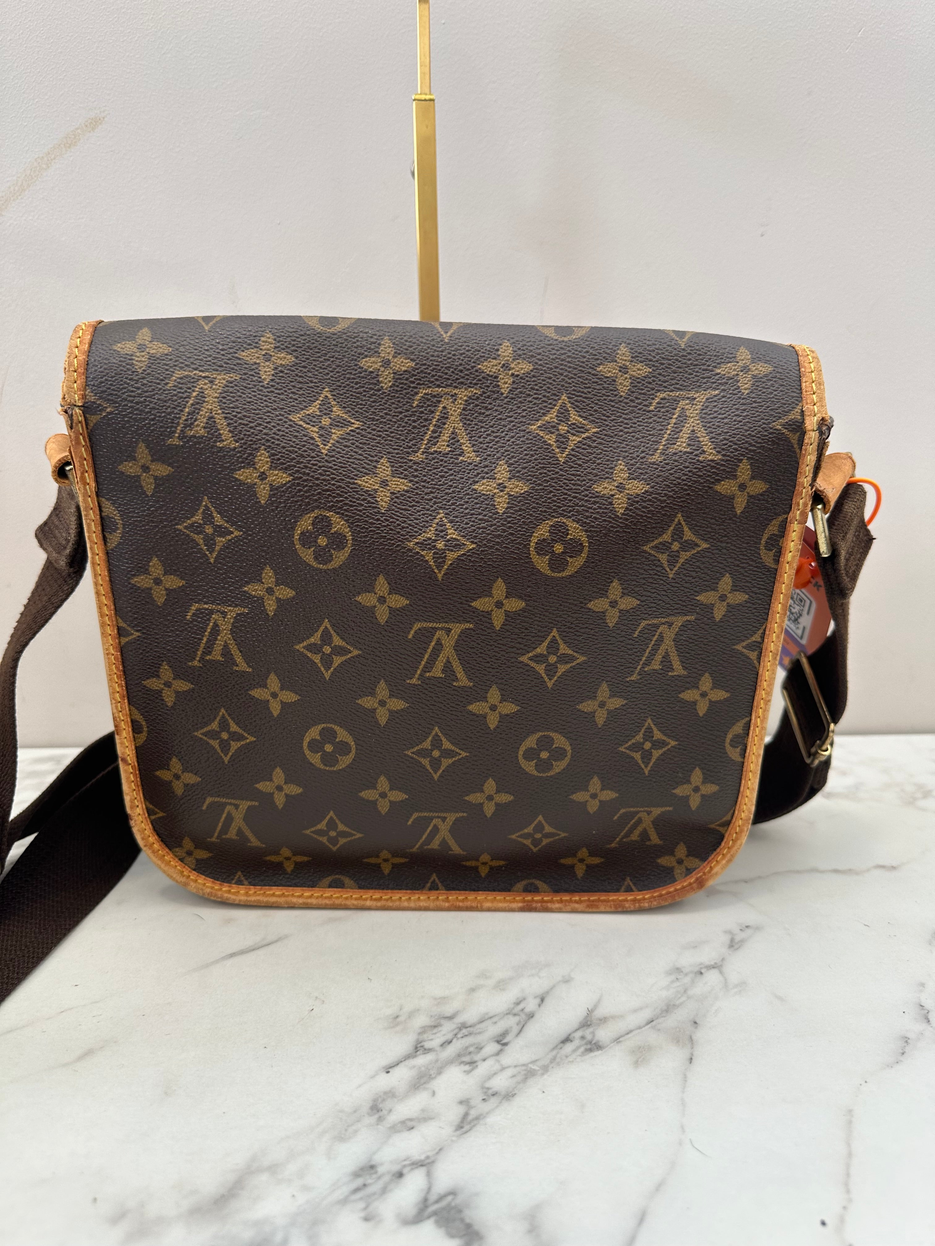 Louis Vuitton Messenger Bosphore