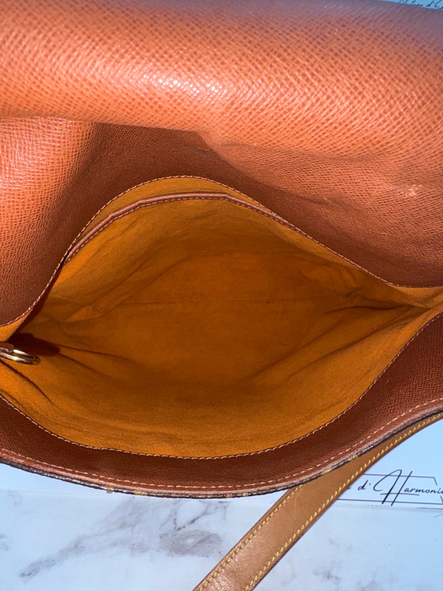 018990 - Louis Vuitton Musette