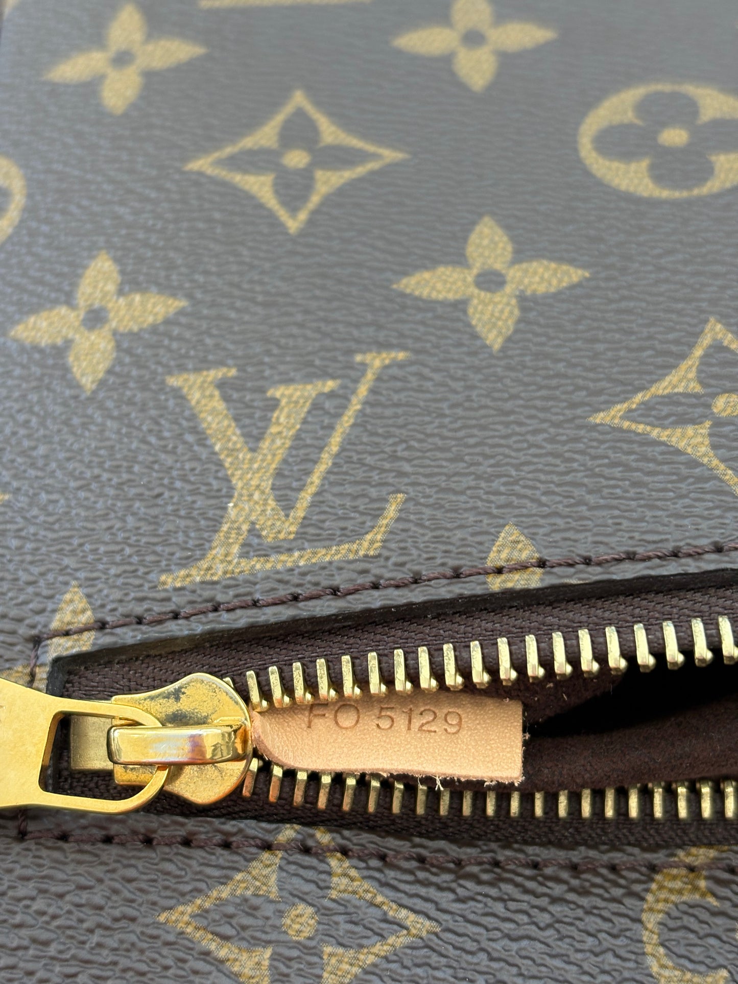 200726 - LV metis con tracolla