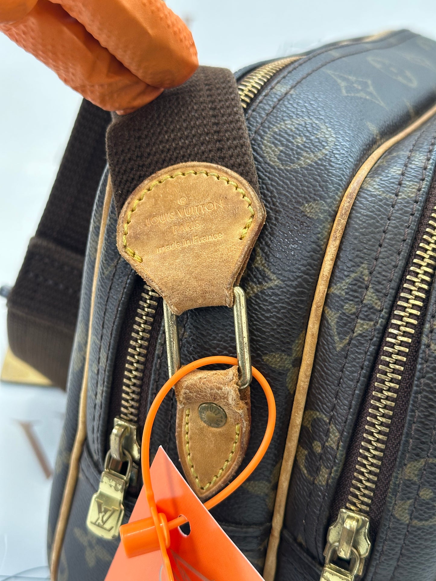 018123 - Louis Vuitton Reporter PM