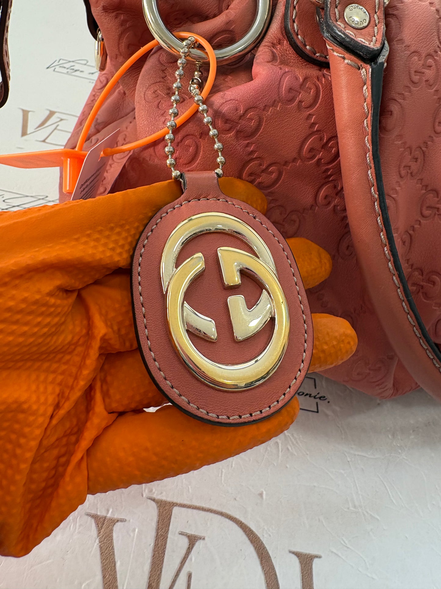 383174 - Gucci Sukey