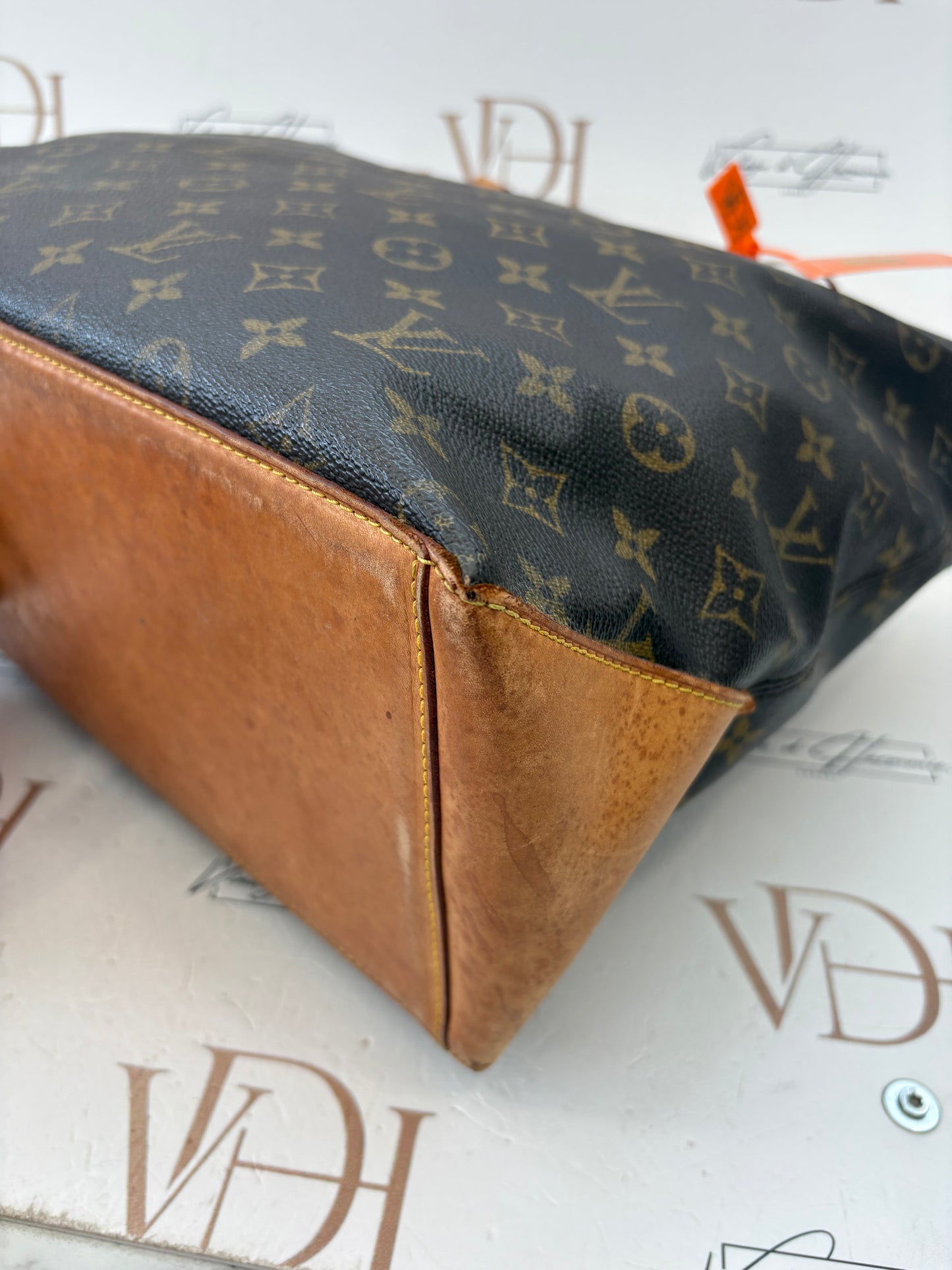 018706 - Louis Vuitton Cabas Mezzo
