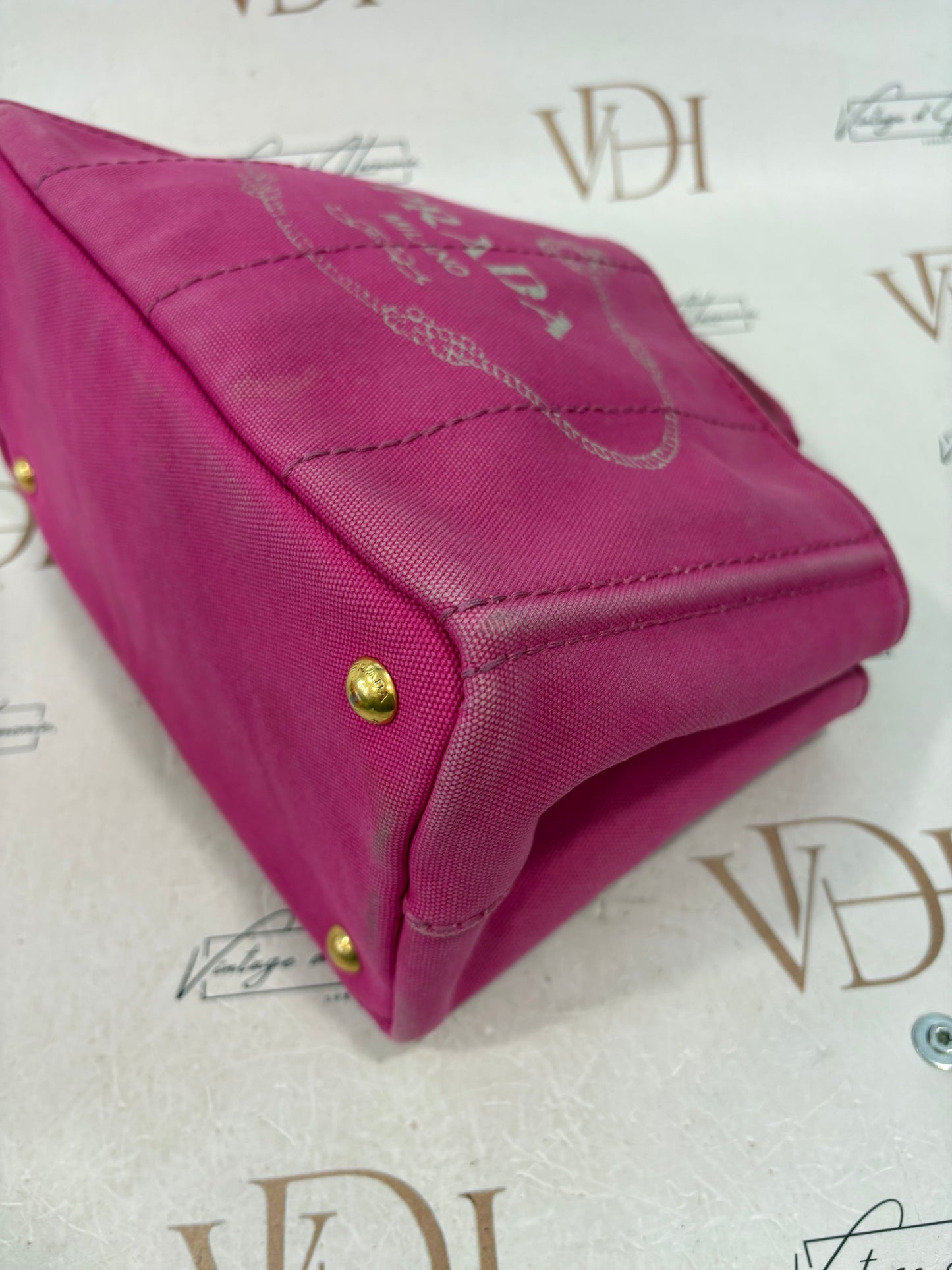 018335 - Prada Canapa