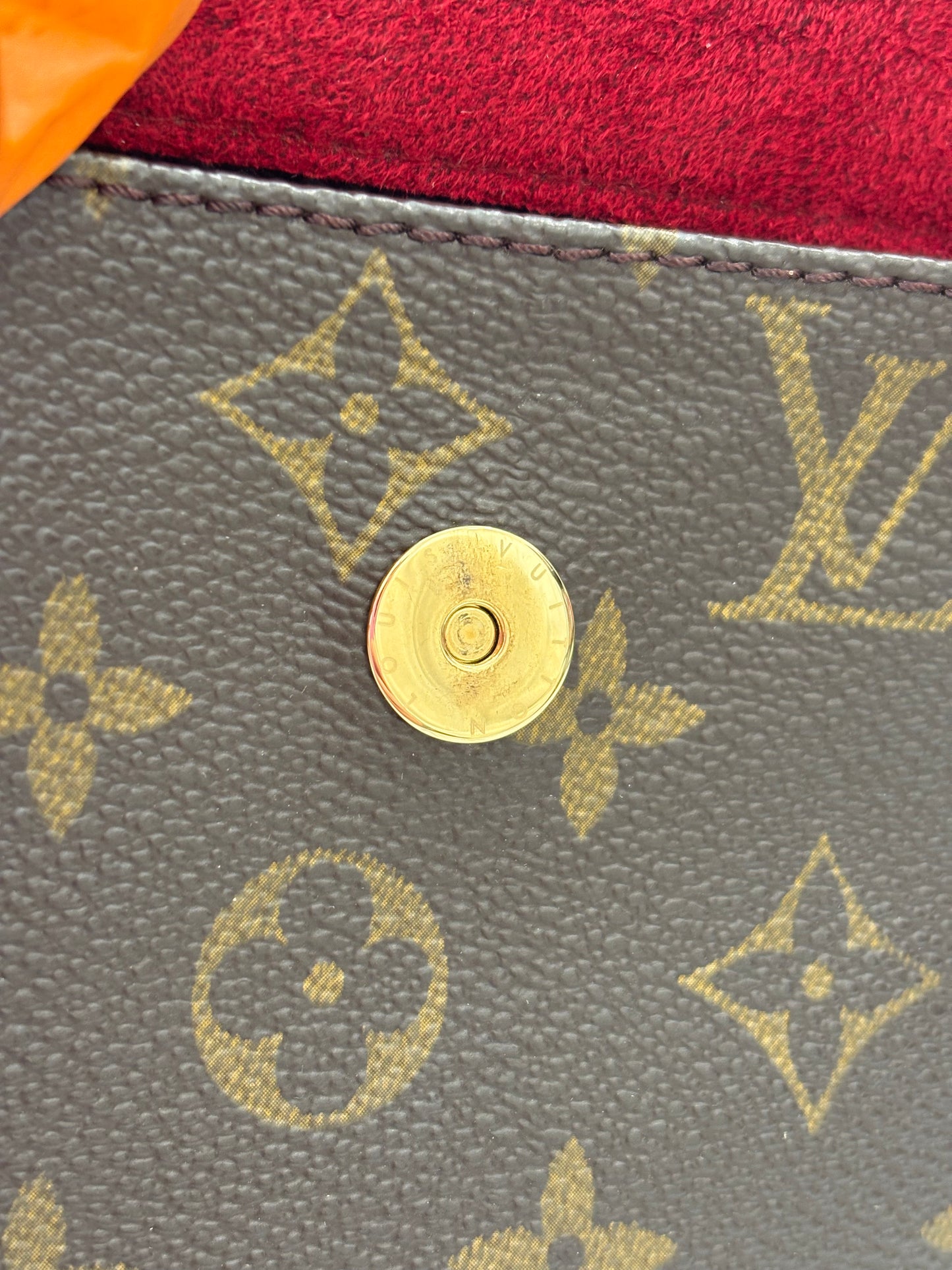 018809 - Louis Vuitton Viva Cite MM