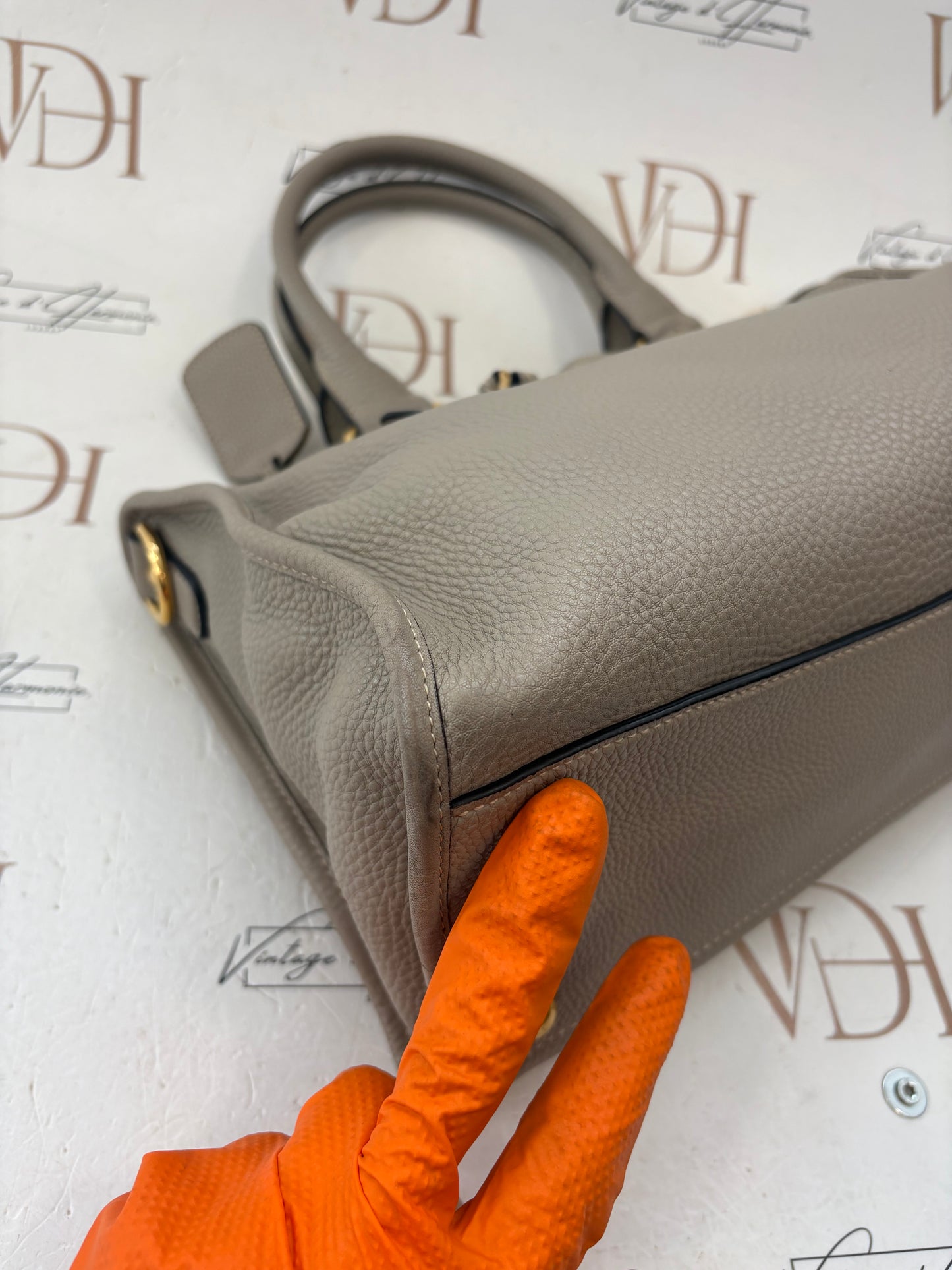 200750 - Prada