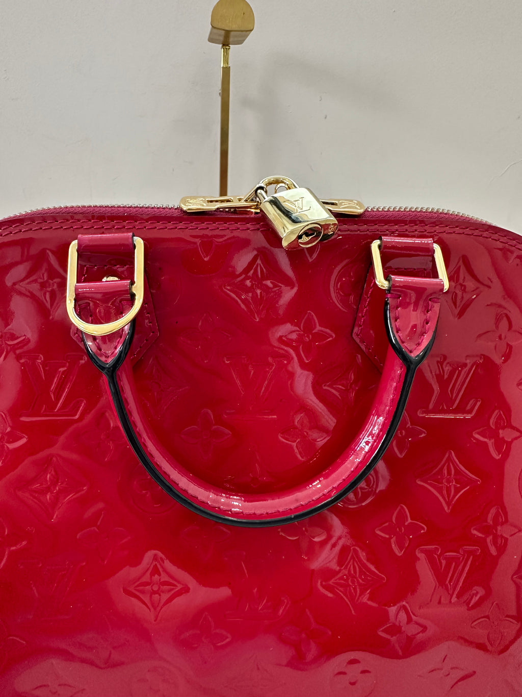 Louis Vuitton Alma Vernis Red