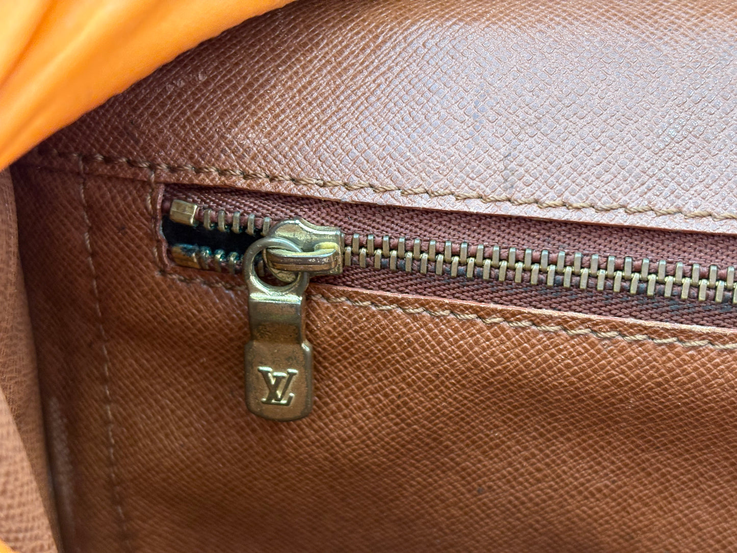 017172 - Louis Vuitton Monceau 28