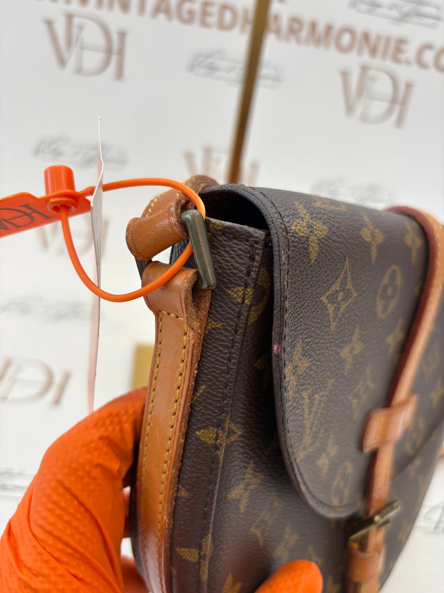 017734 - Louis Vuitton Chantilly MM