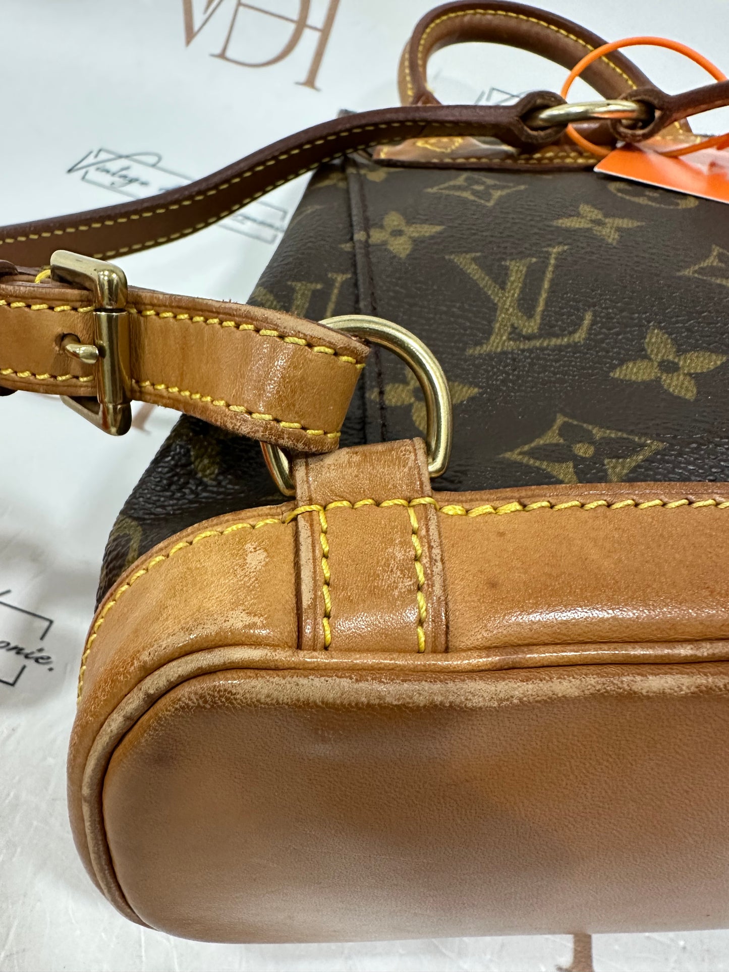016864 - Louis Vuitton Mini Montsouris