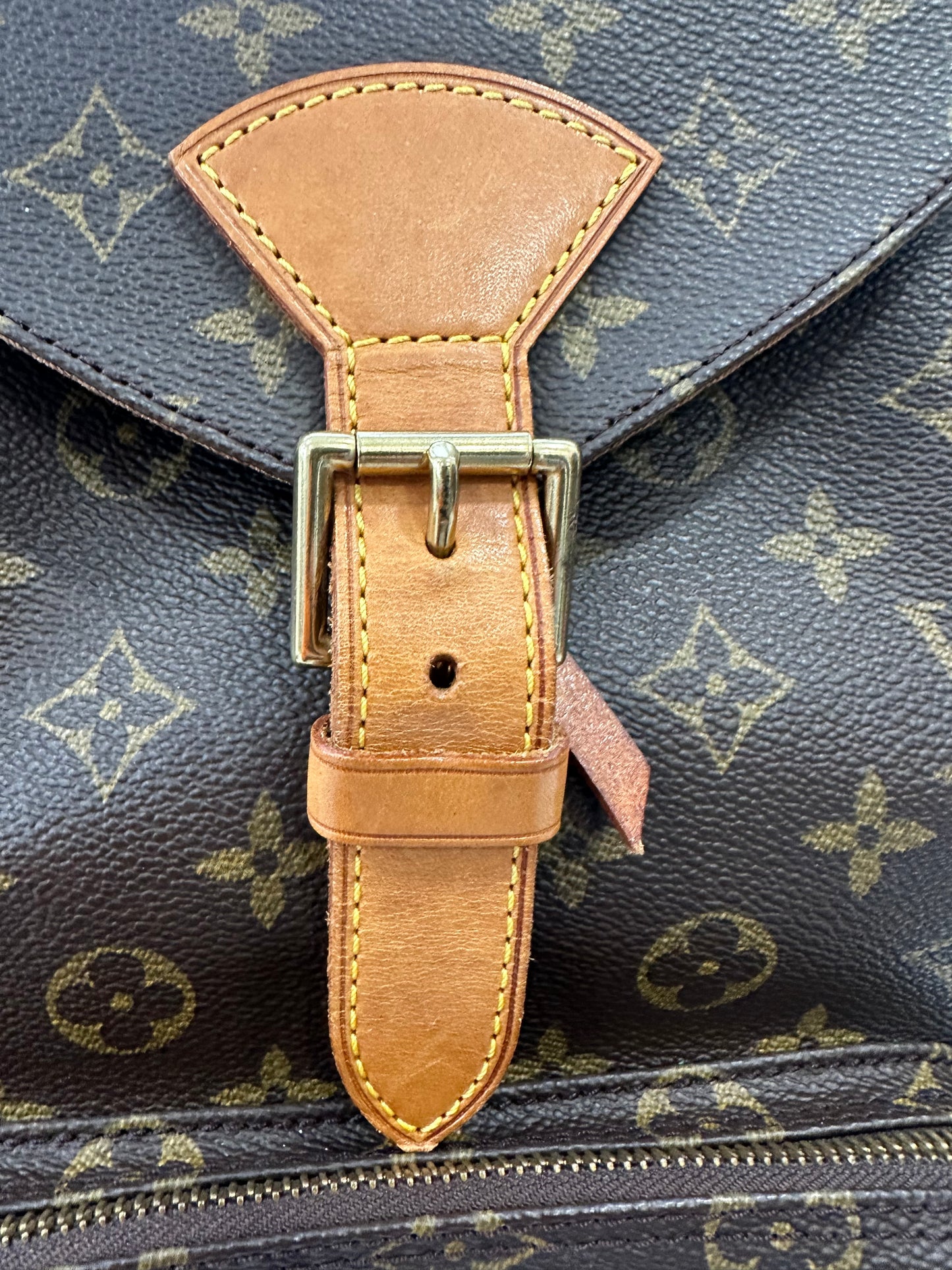 016954 - Louis Vuitton Montsouris GM