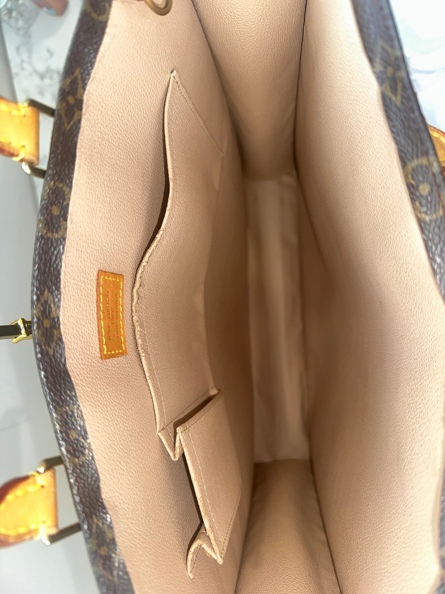 Louis Vuitton Sac Plat