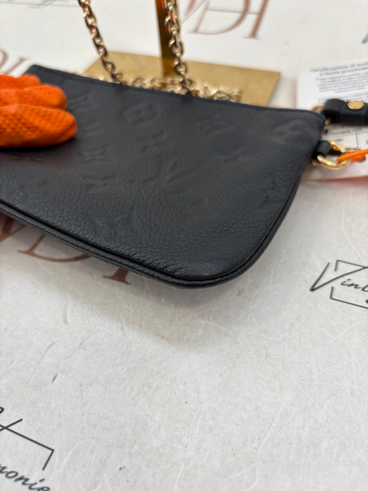 018828 - Louis Vuitton Pochette Mini