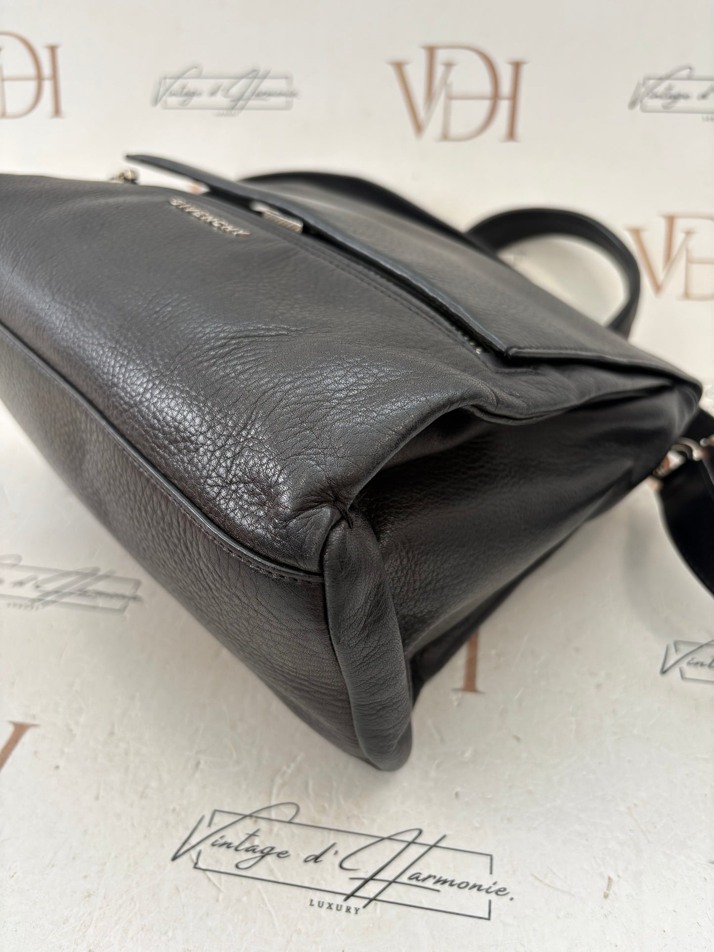 201276 - Givenchy Pandora