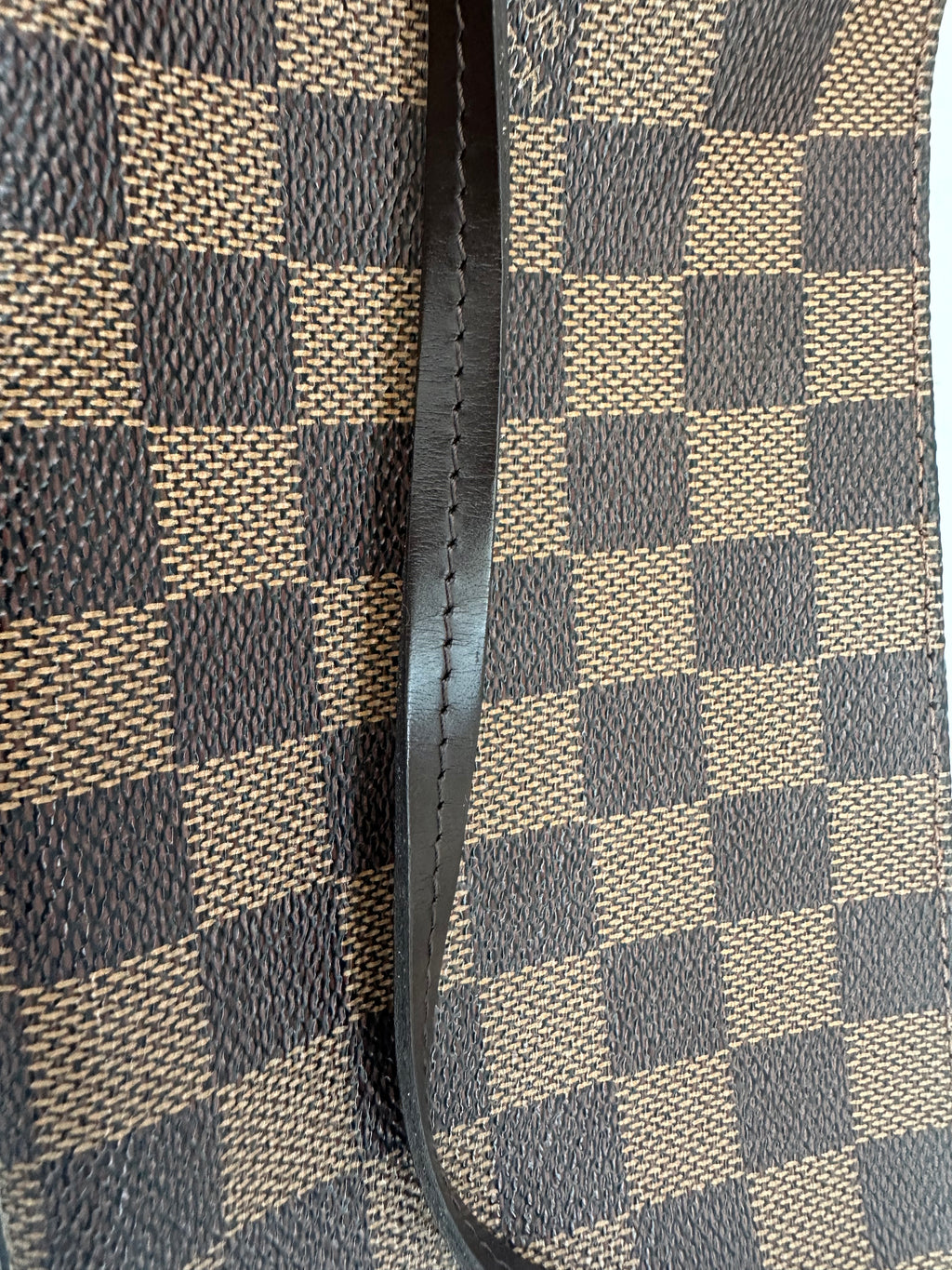 Louis Vuitton Navona Damier