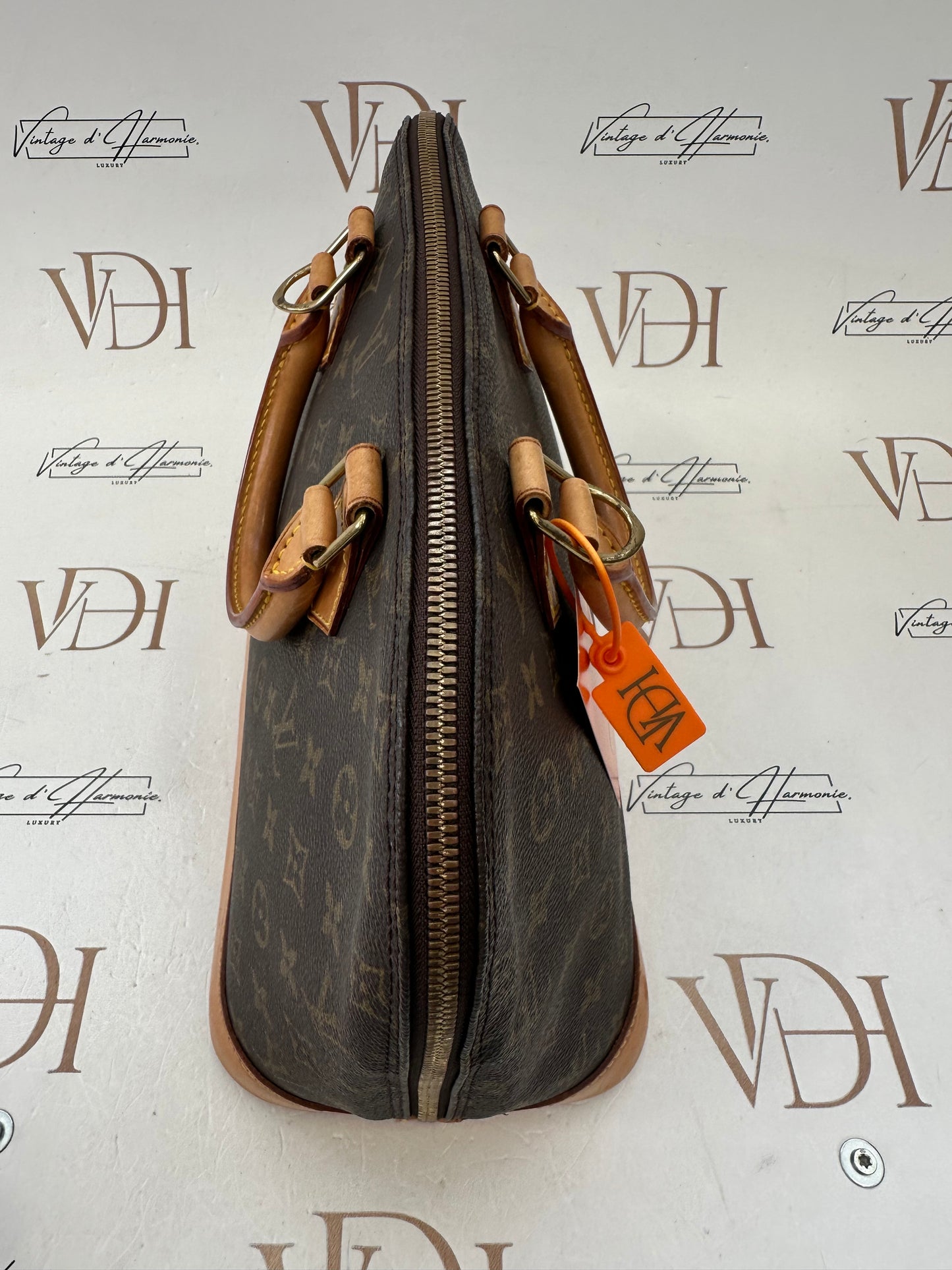 016904 - Louis Vuitton Alma