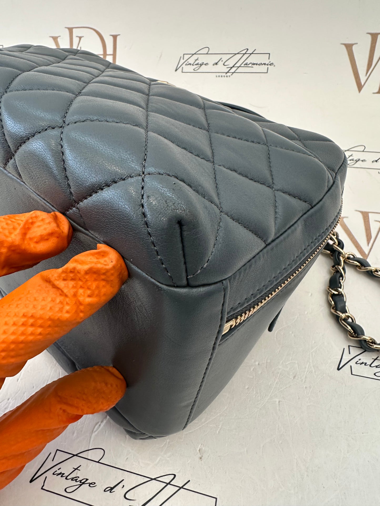 017899 - Chanel Gray Lambskin Trendy CC