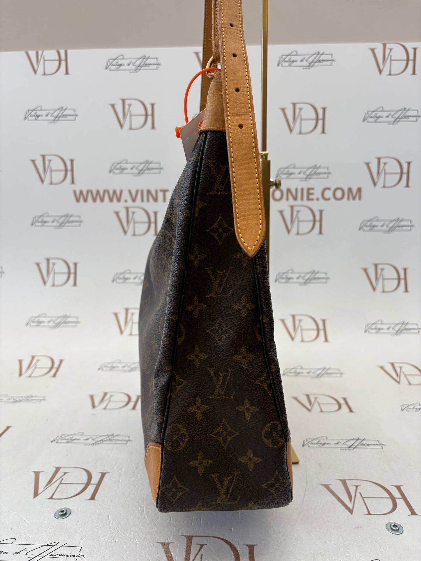 018797 - Louis Vuitton Boulogne